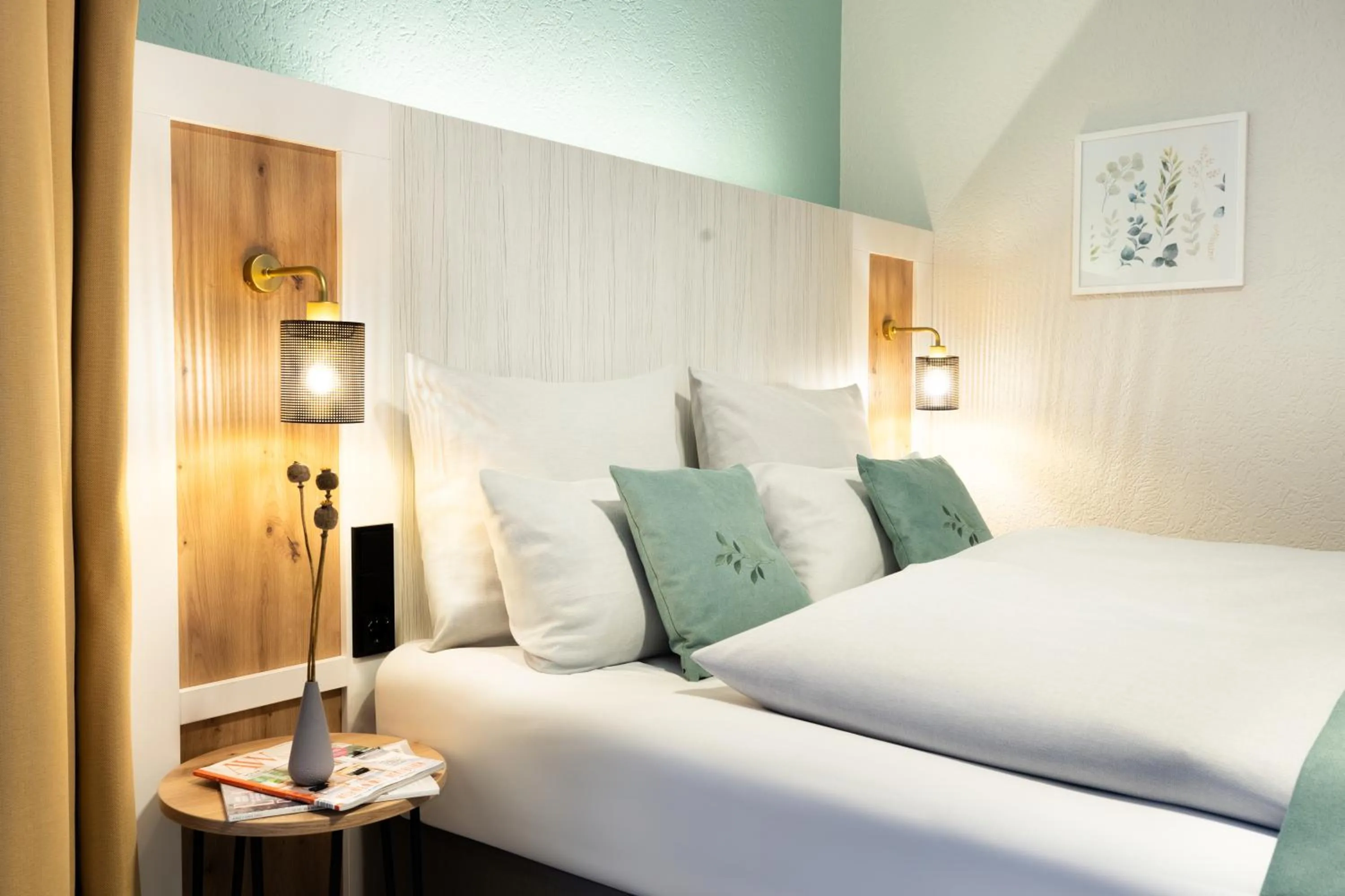 Superior Double Room in Garner Hotel Cologne - Engelbertz by IHG