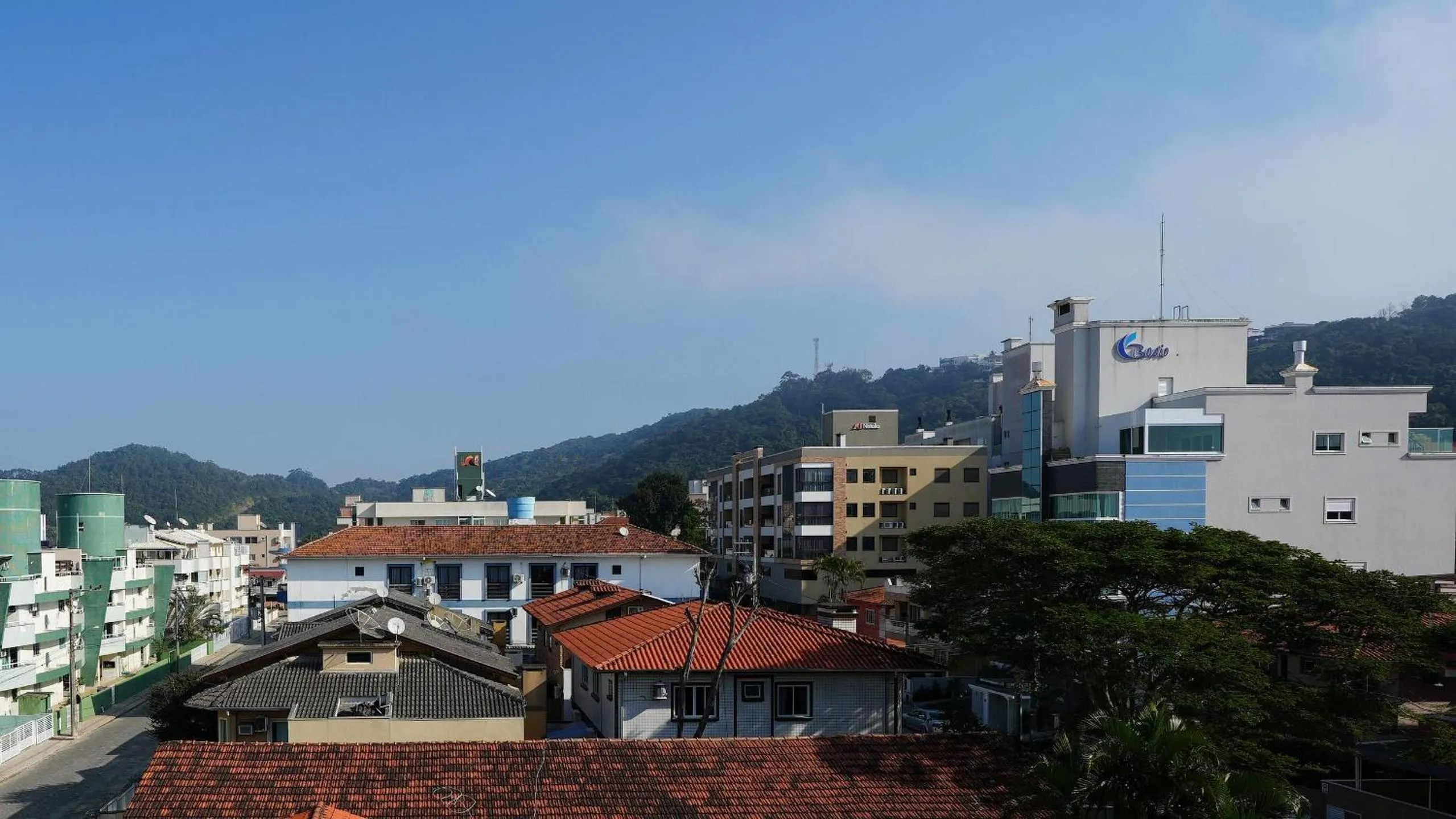 Residencial Dona Dina - Mestre Naro