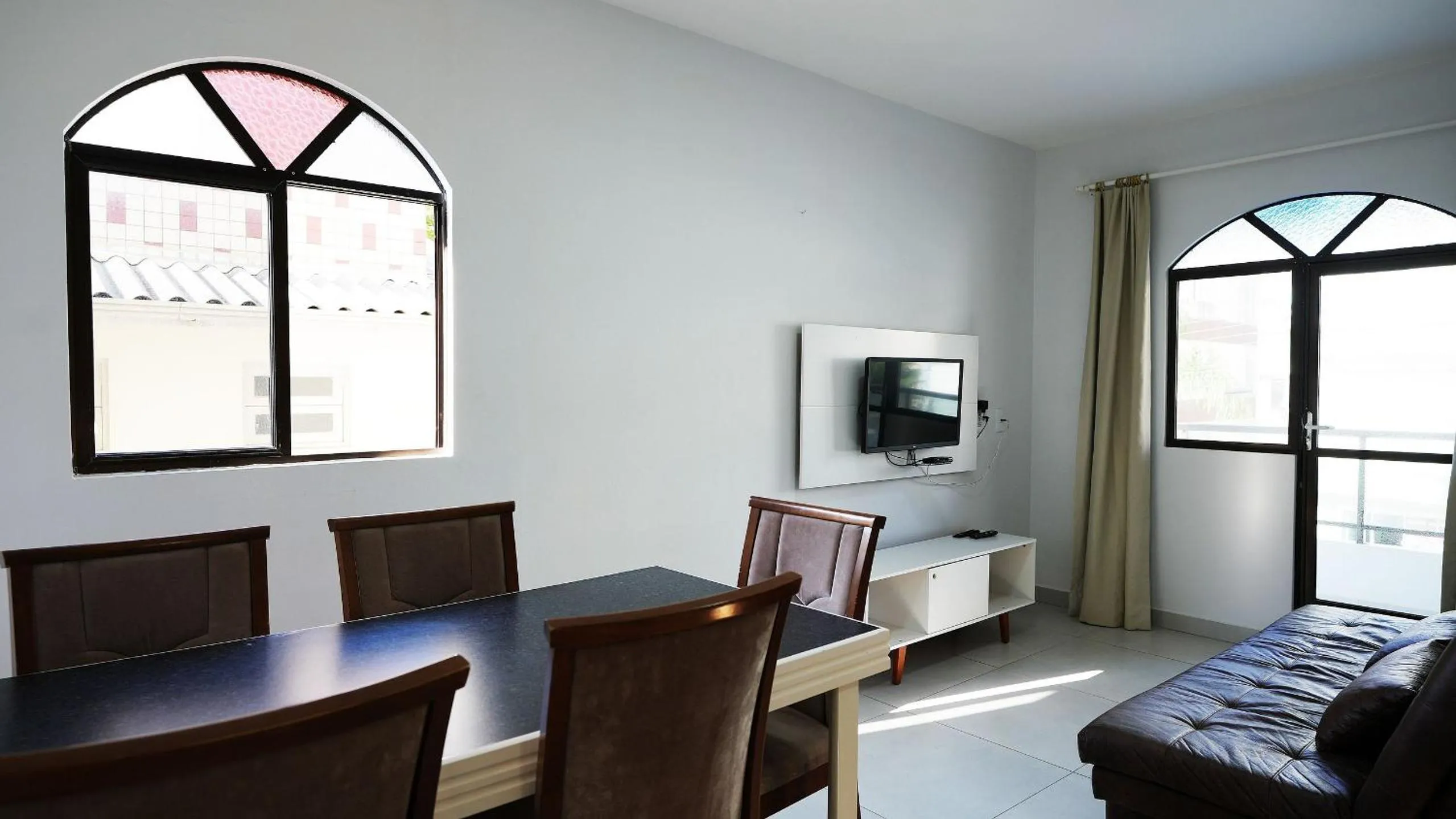 Residencial Dona Dina - Mestre Naro