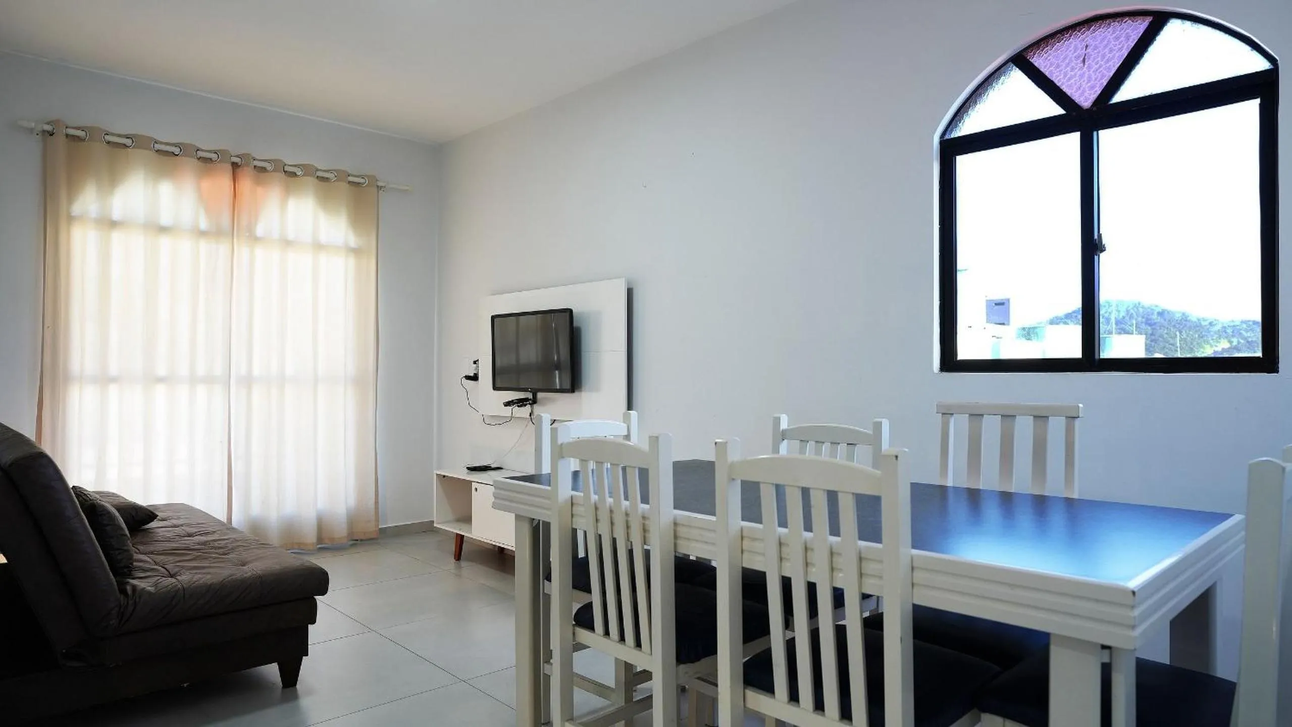 Residencial Dona Dina - Mestre Naro