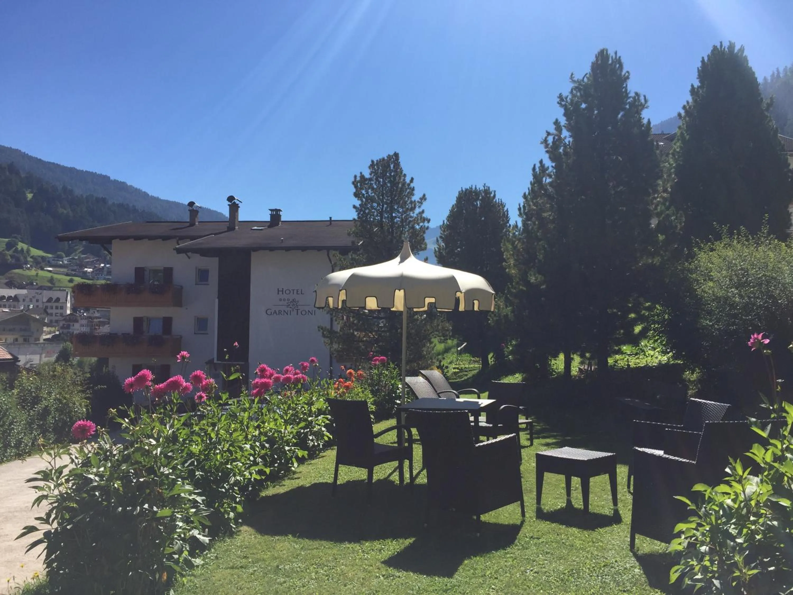 Garden in Garni Toni