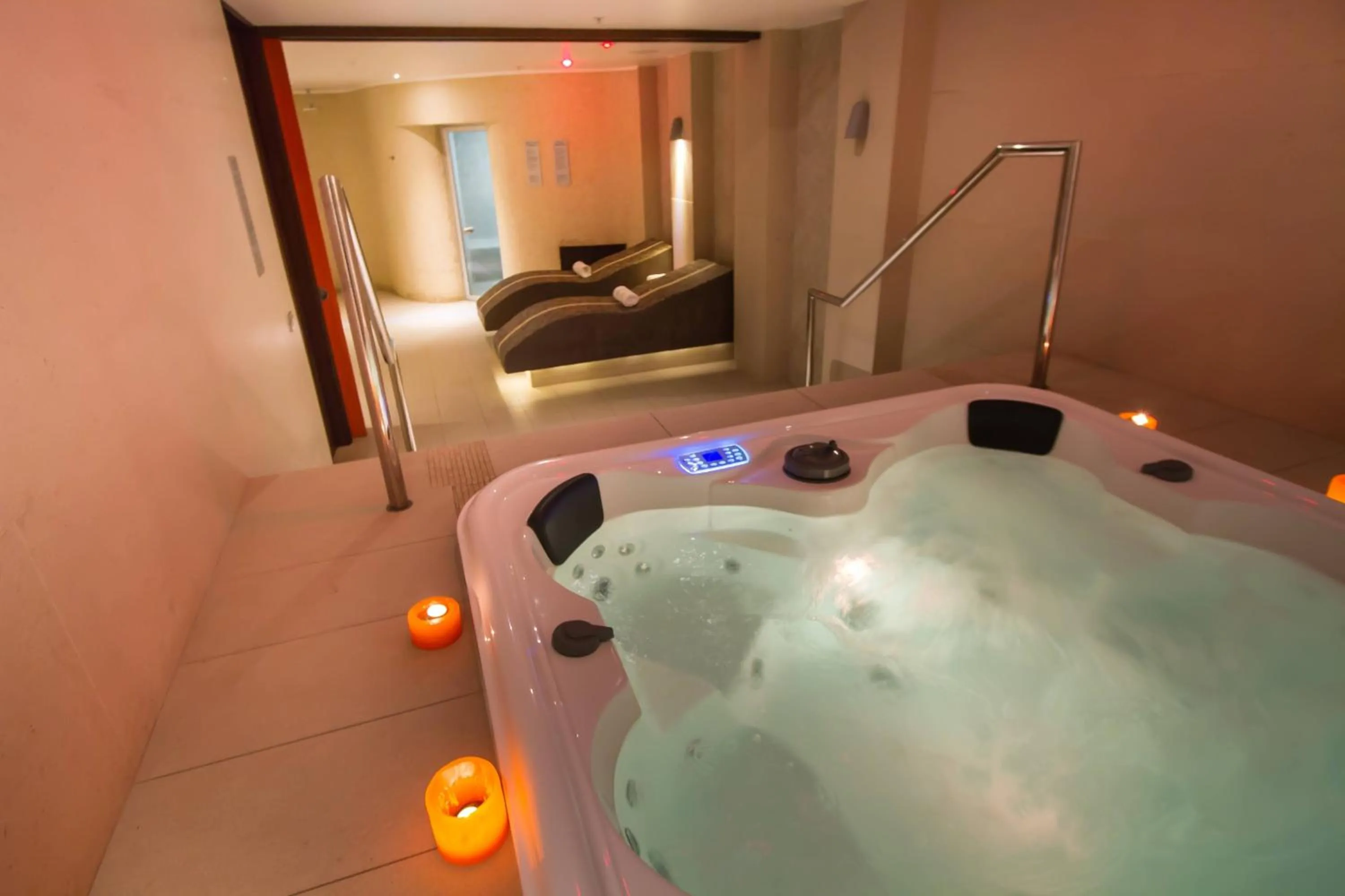 Spa and wellness centre/facilities in Renaissance Santiago by Marriott