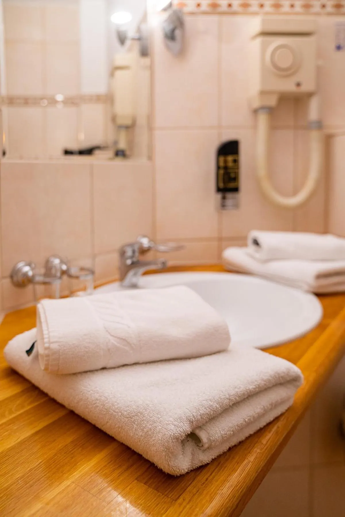 Bathroom in Berghotel & Chalets Adersberg Chiemgau Card kostenfrei