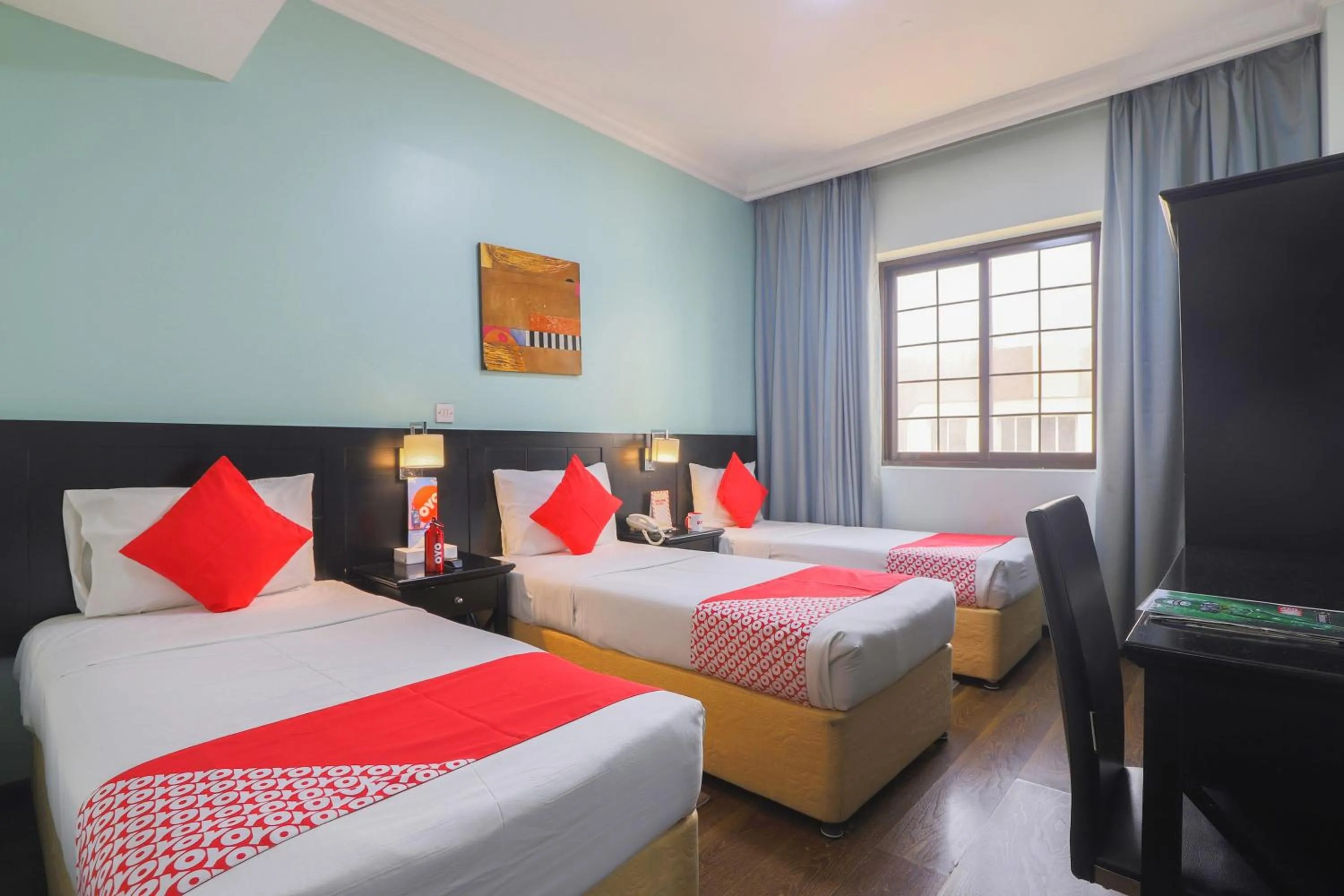 Bedroom, Bed in Eureka Hotel