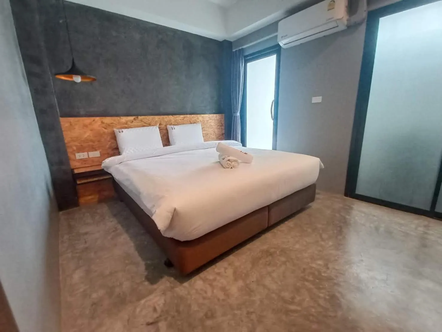 Bed in Modern Budget Hotel