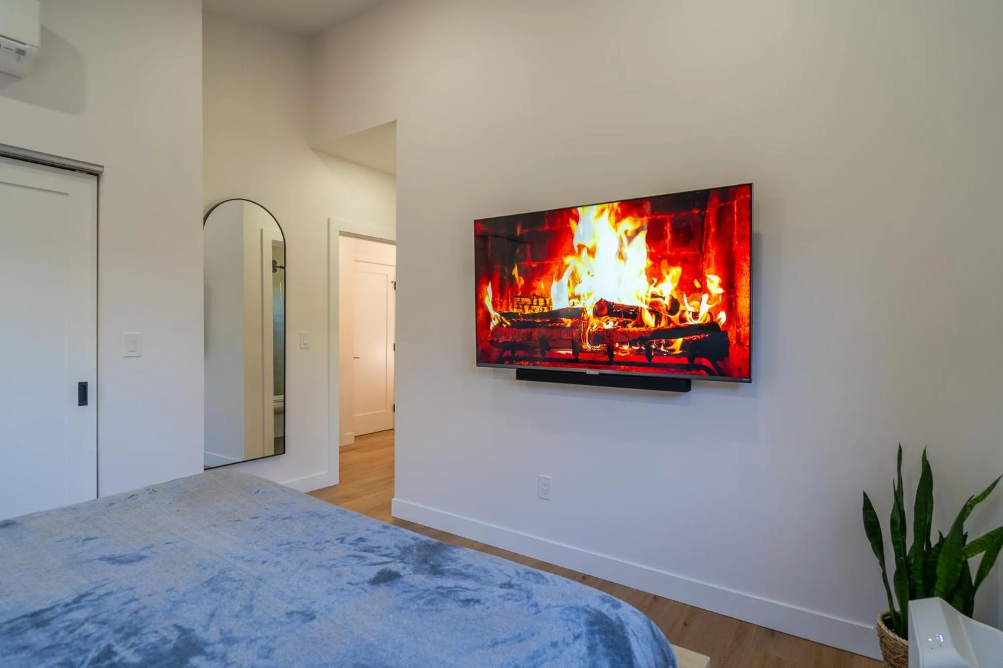 Bedroom, Bed in Fern House South Park Craftsman