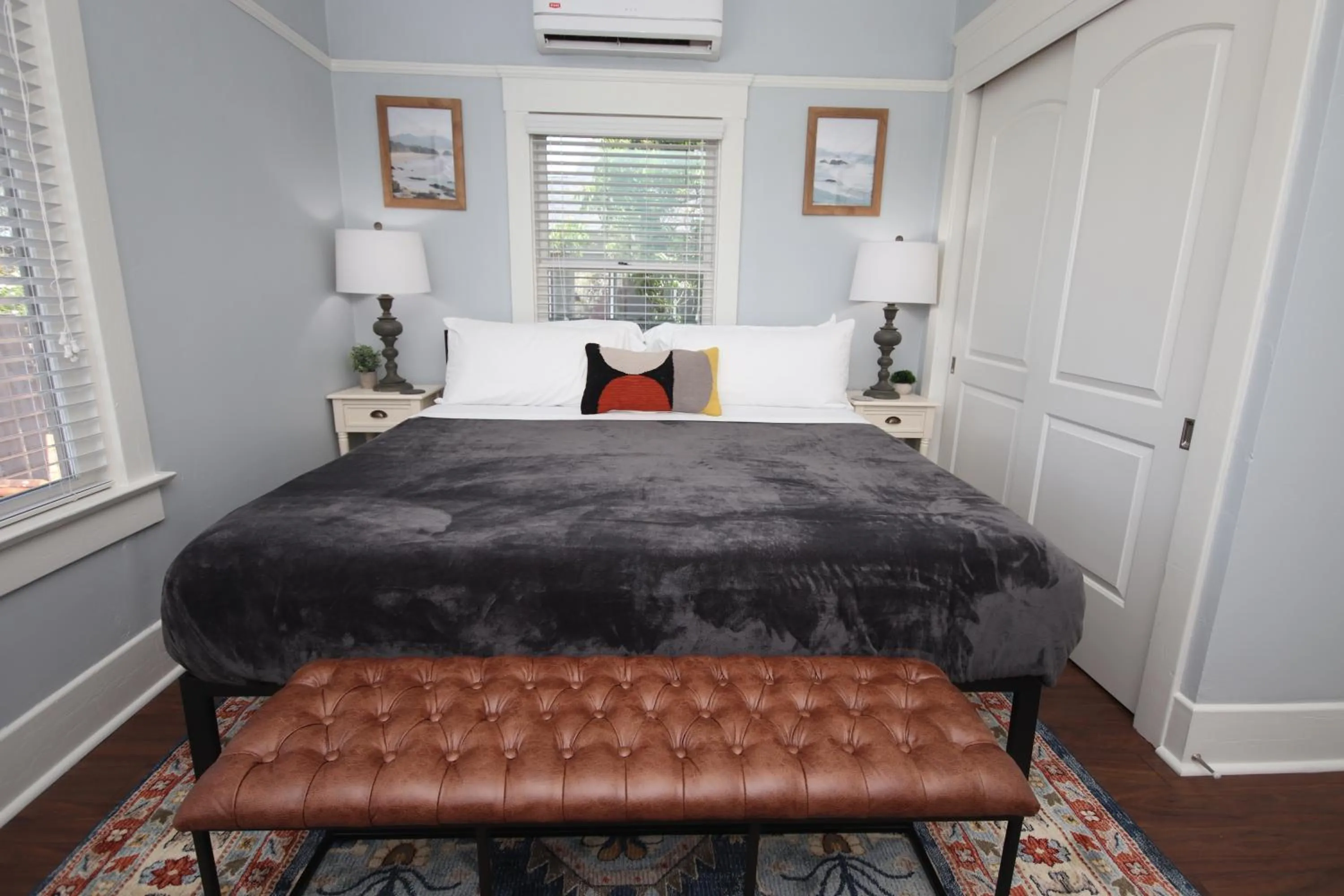 Bed in Fern House South Park Craftsman