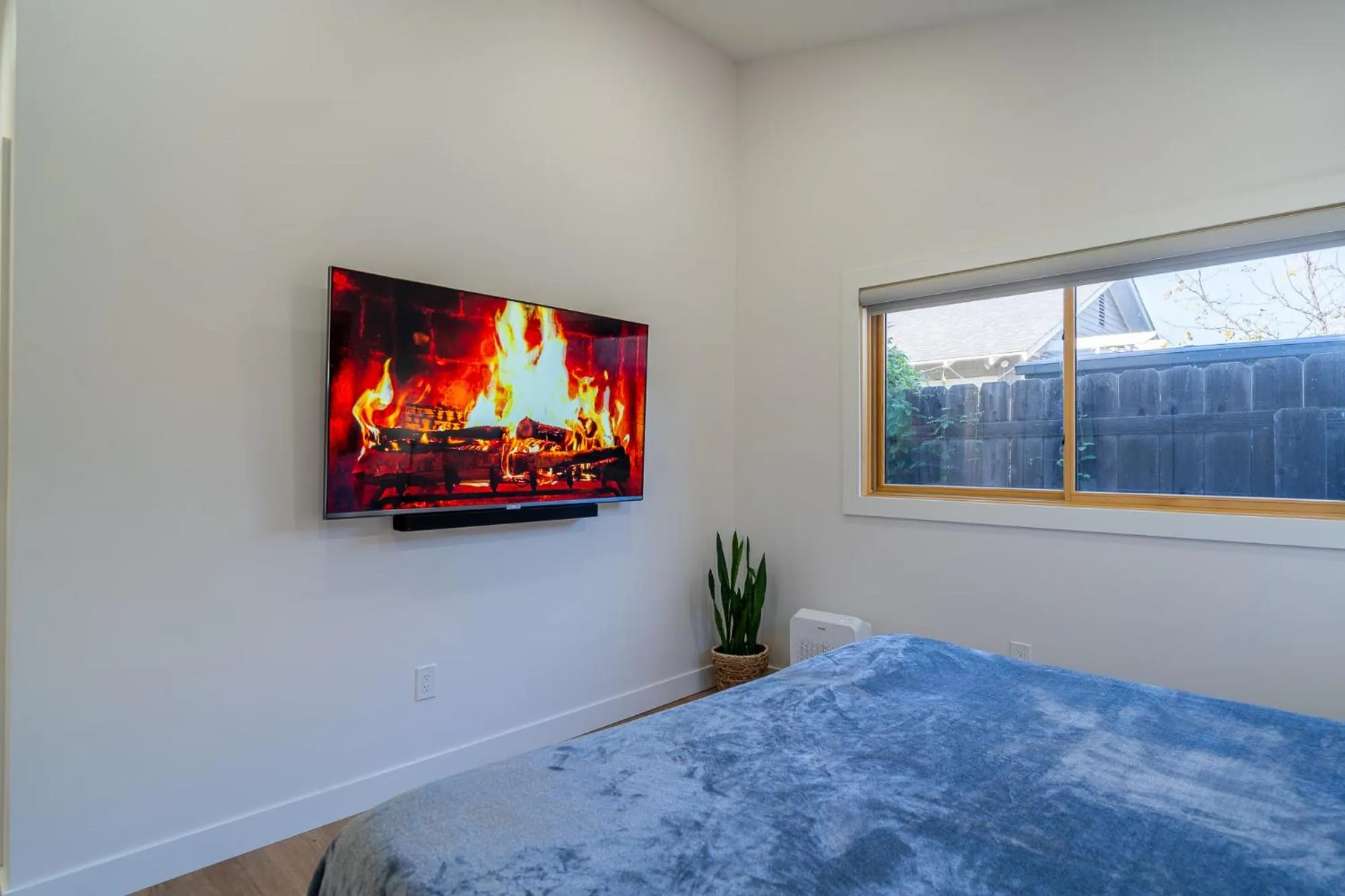 Bedroom, Bed in Fern House South Park Craftsman