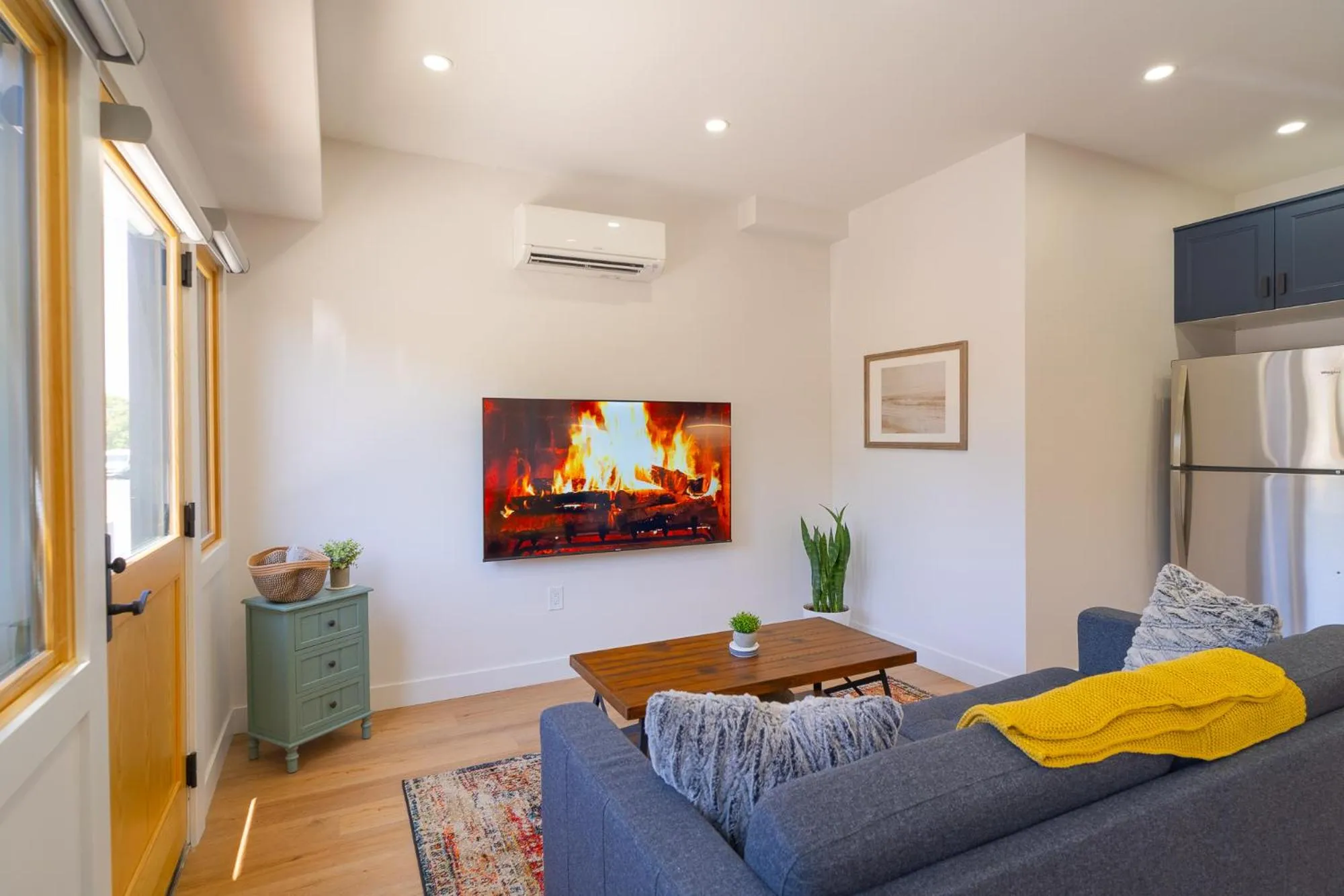 TV and multimedia in Fern House South Park Craftsman