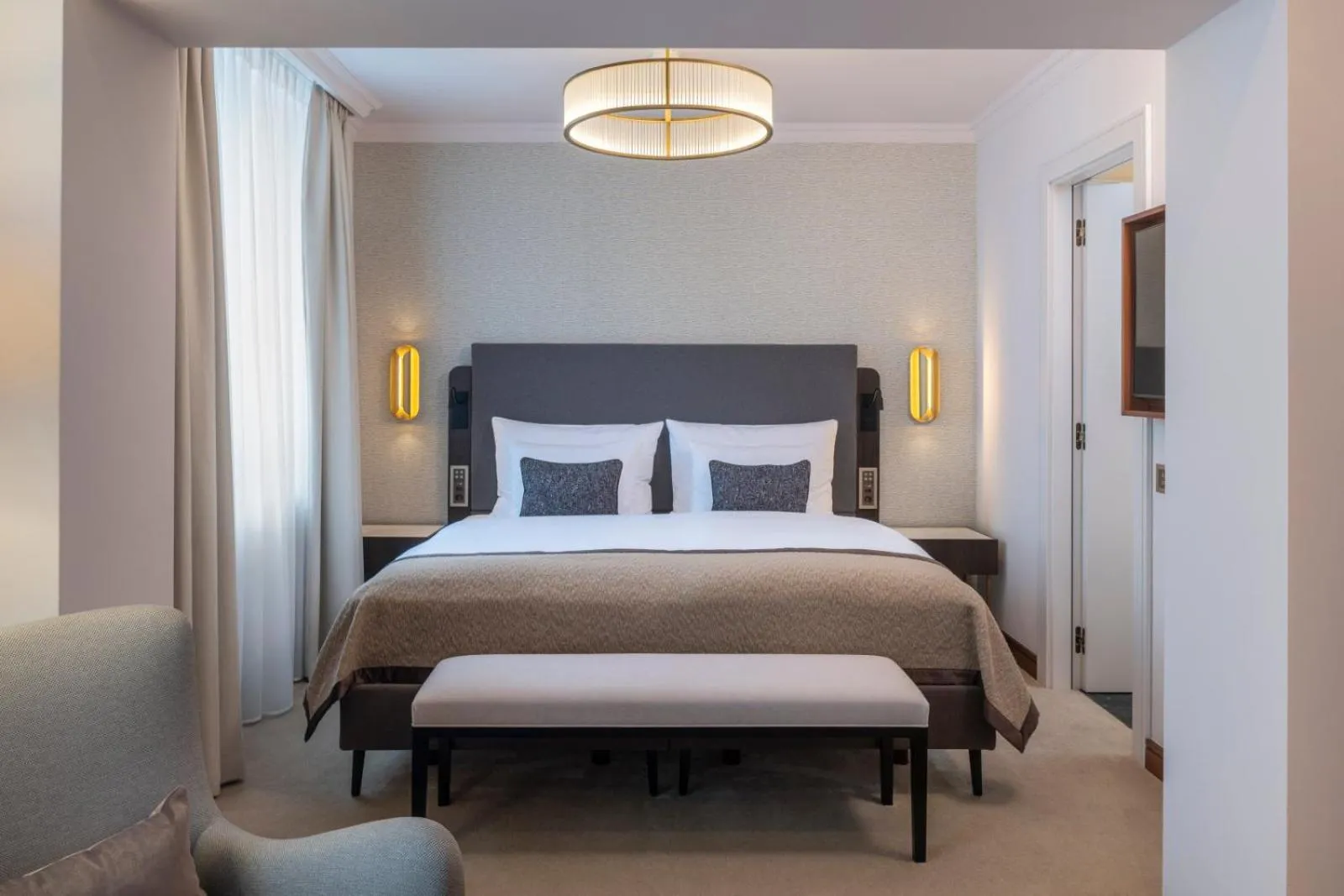 Bed in Grand Hotel des Bains Kempinski