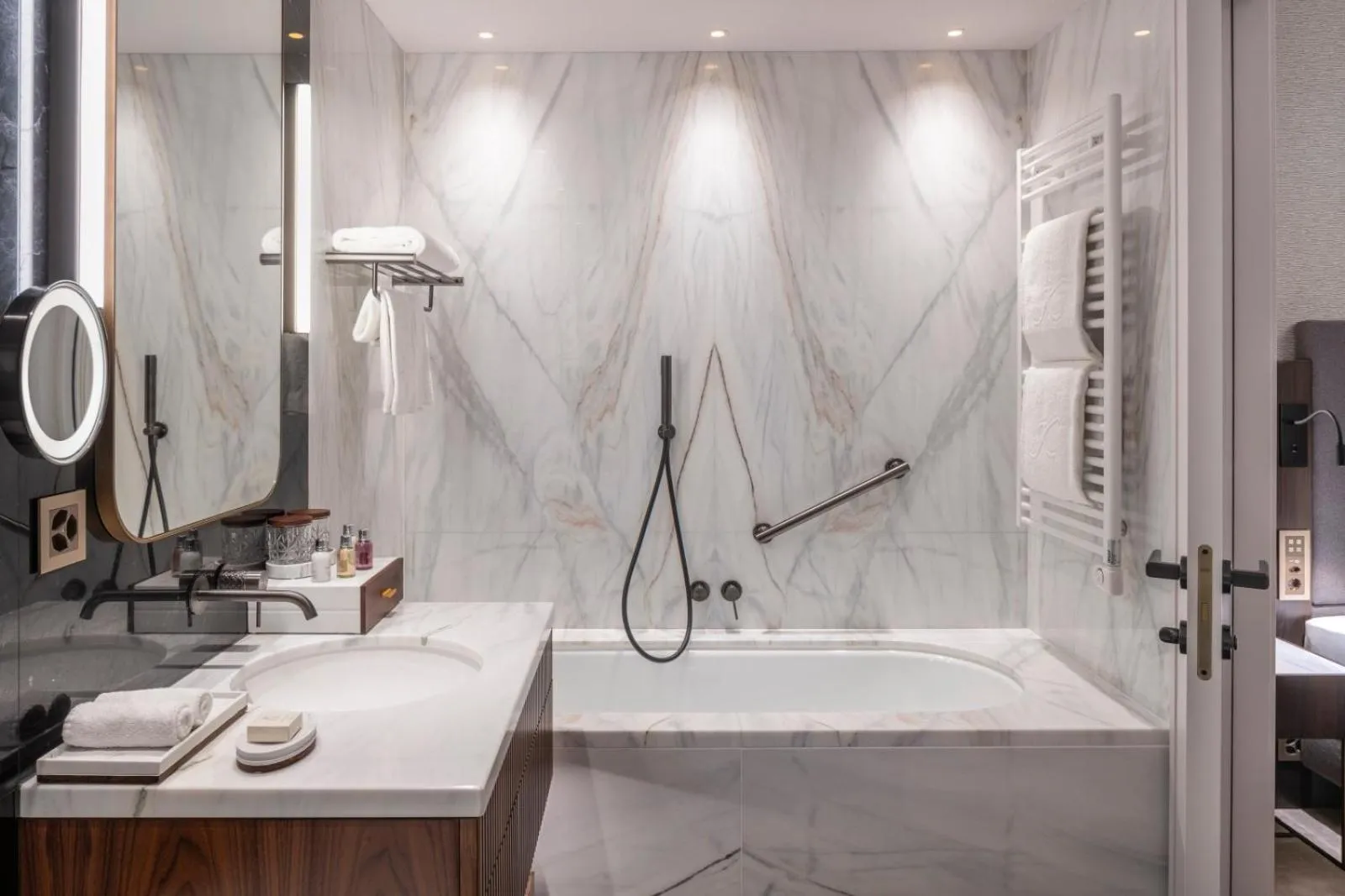 Bathroom in Grand Hotel des Bains Kempinski