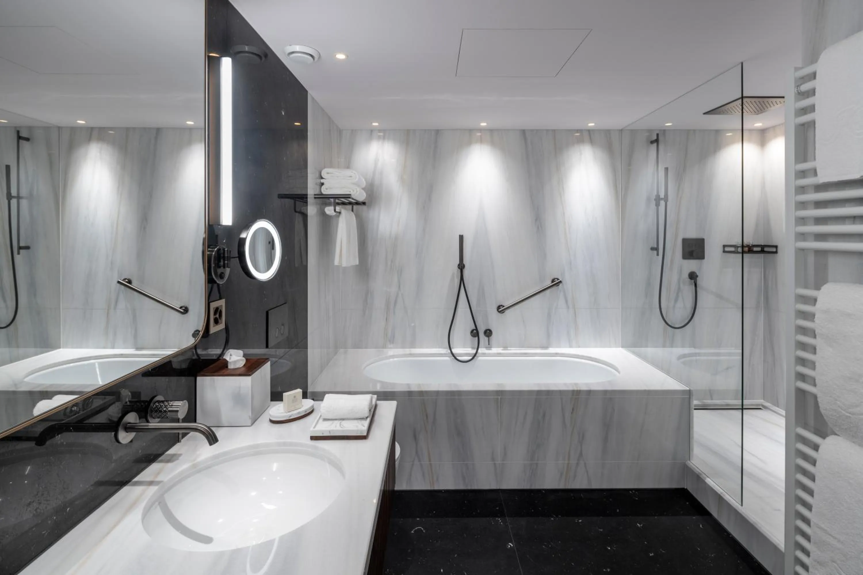 Bathroom in Grand Hotel des Bains Kempinski