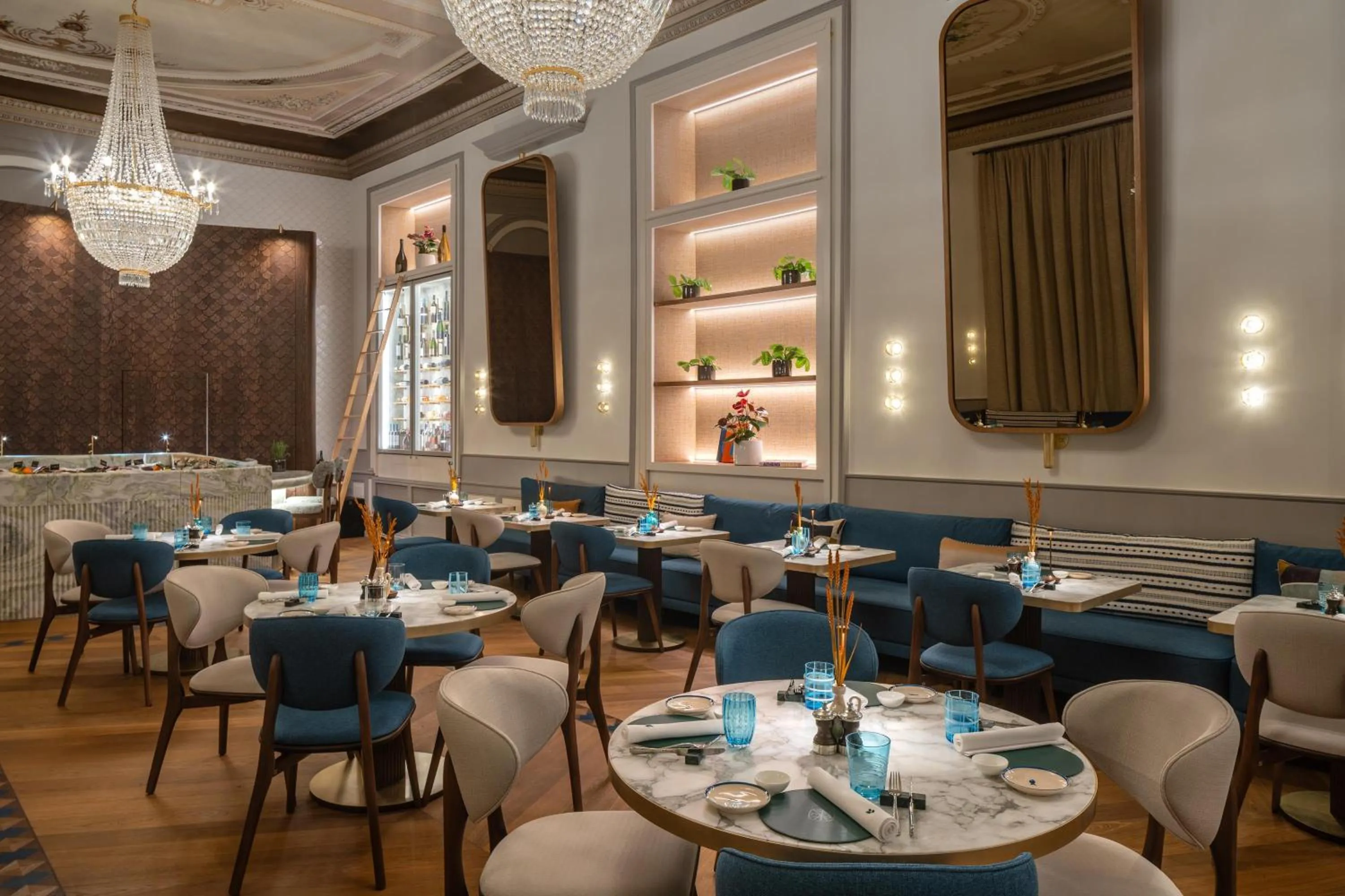 Breakfast in Grand Hotel des Bains Kempinski