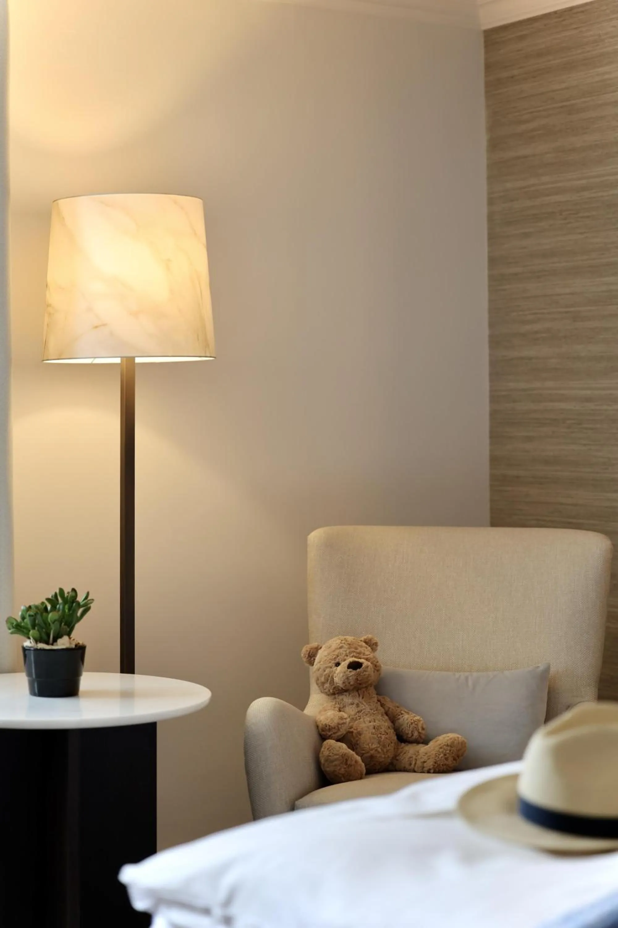 Property building, Bed in Grand Hotel des Bains Kempinski