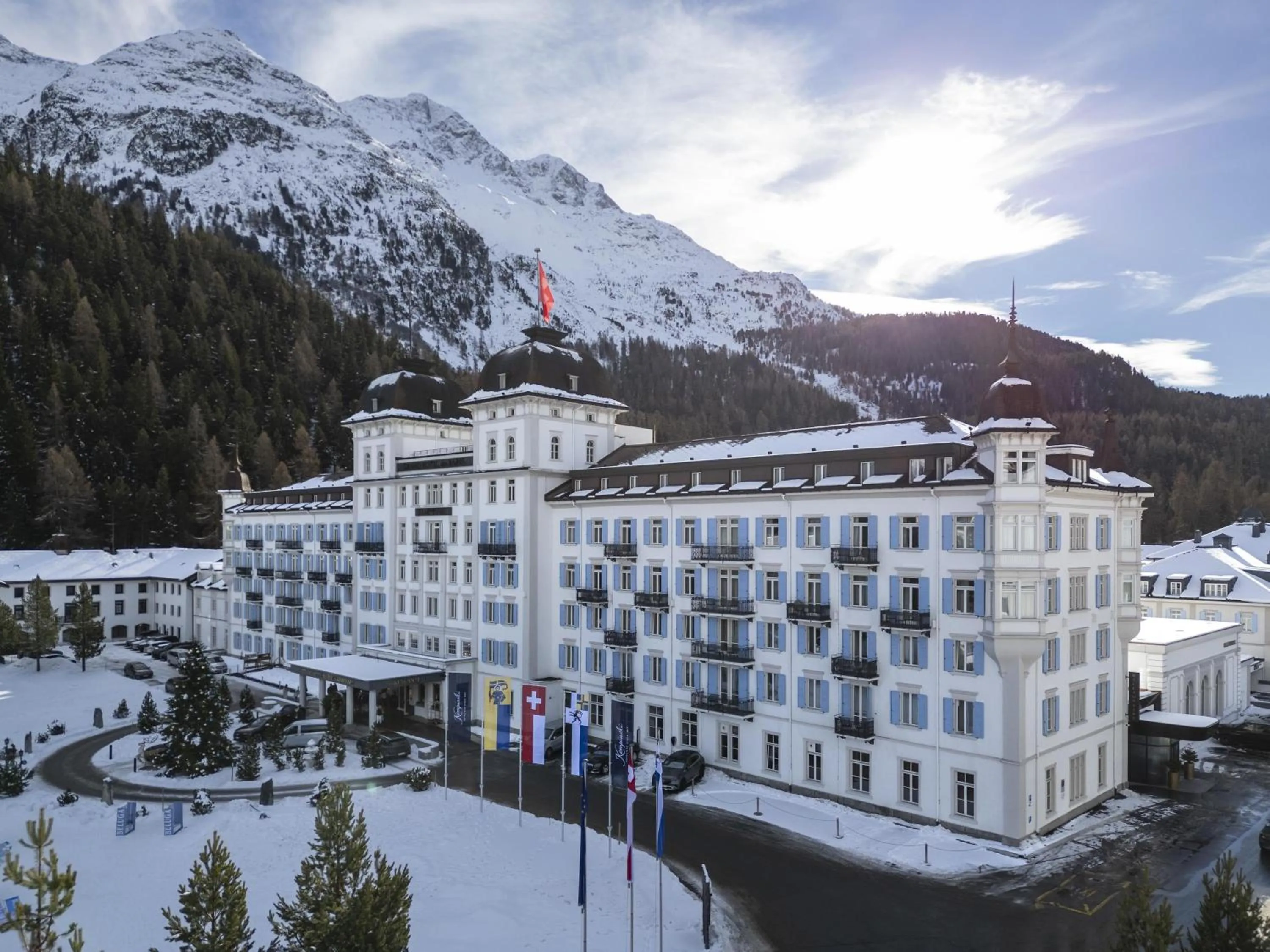 Inner courtyard view in Grand Hotel des Bains Kempinski