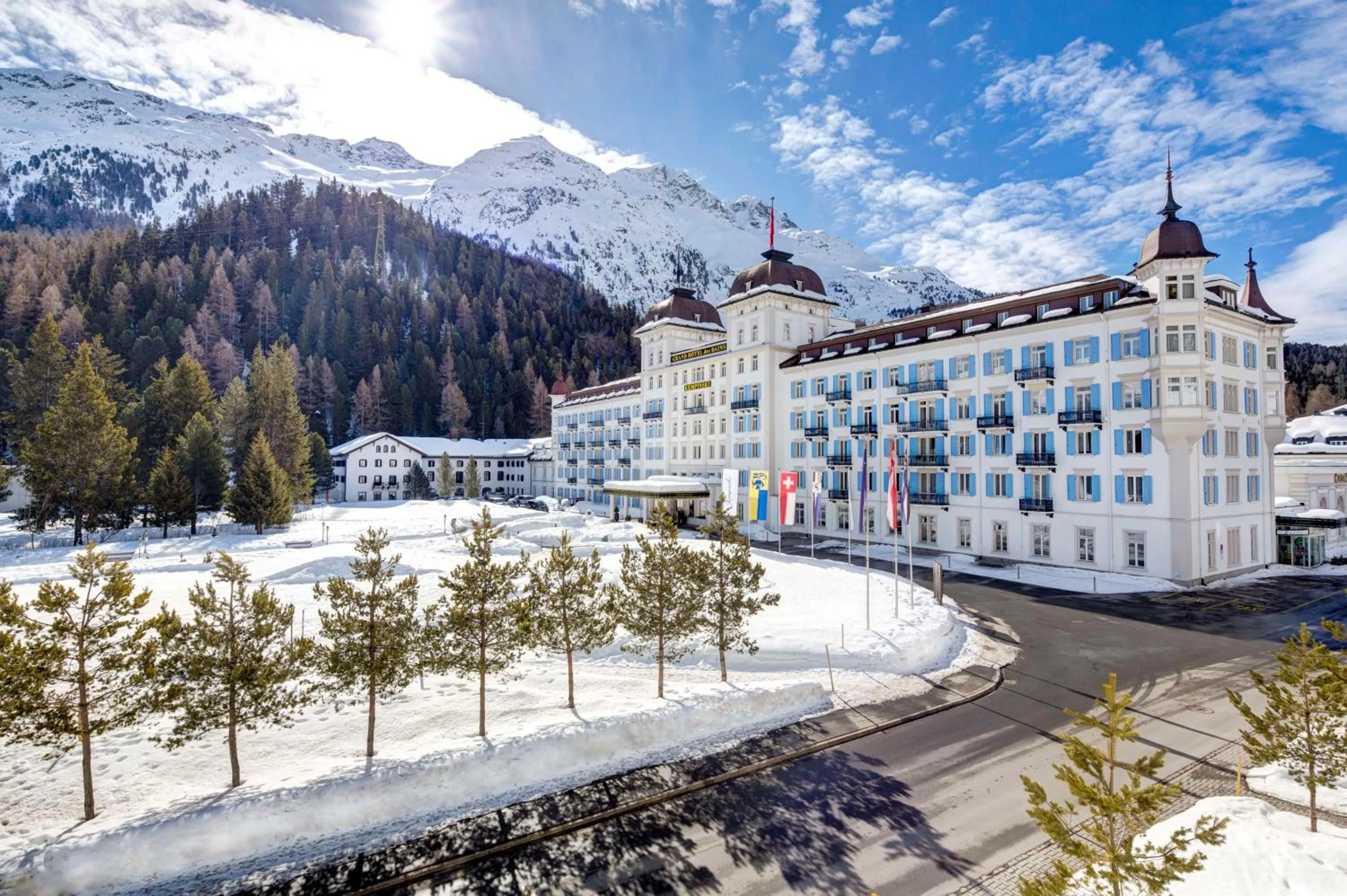 Property building in Grand Hotel des Bains Kempinski
