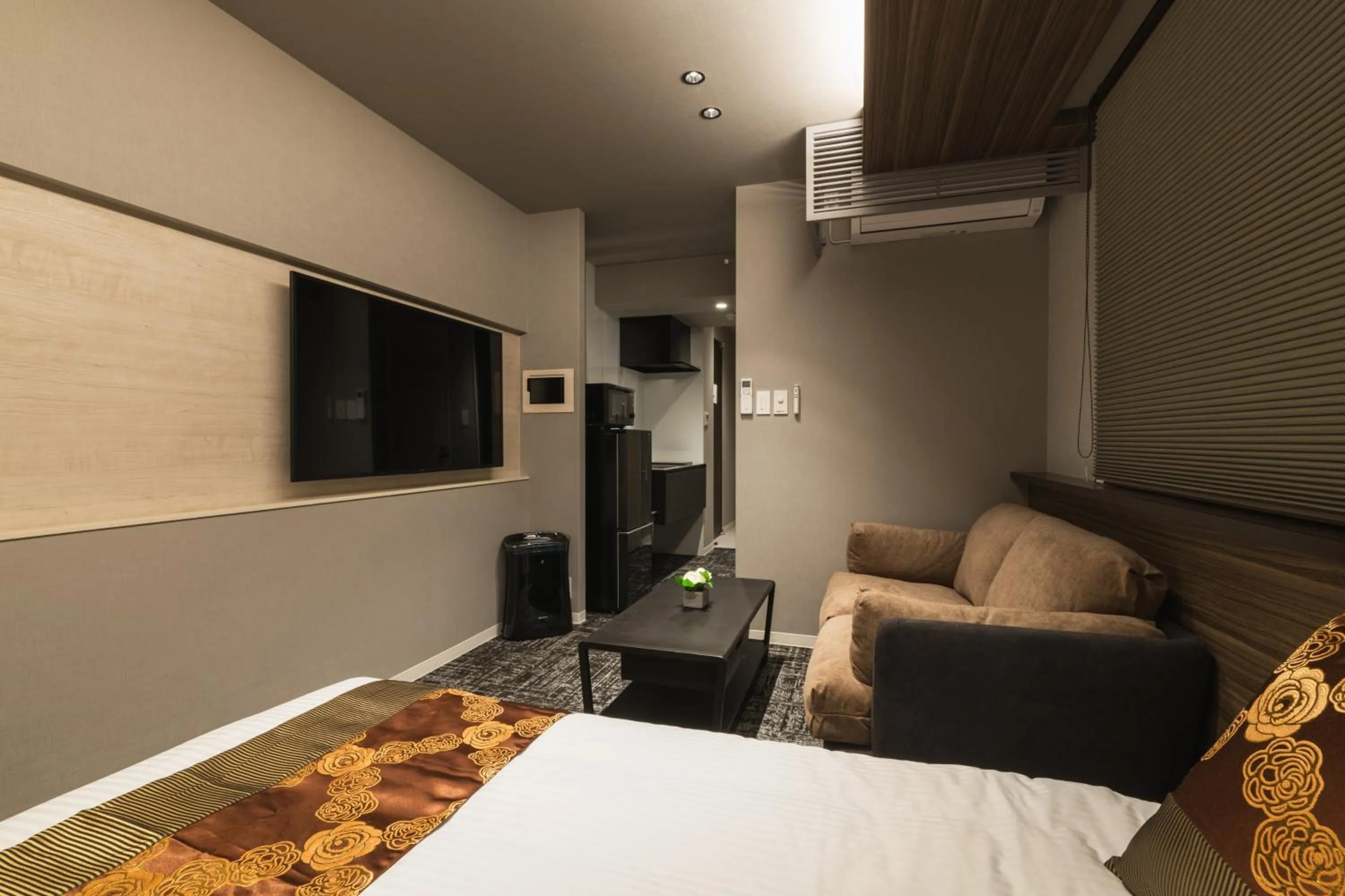 Photo of the whole room, Bed in GRAND BASE Kagoshima Tenmonkan