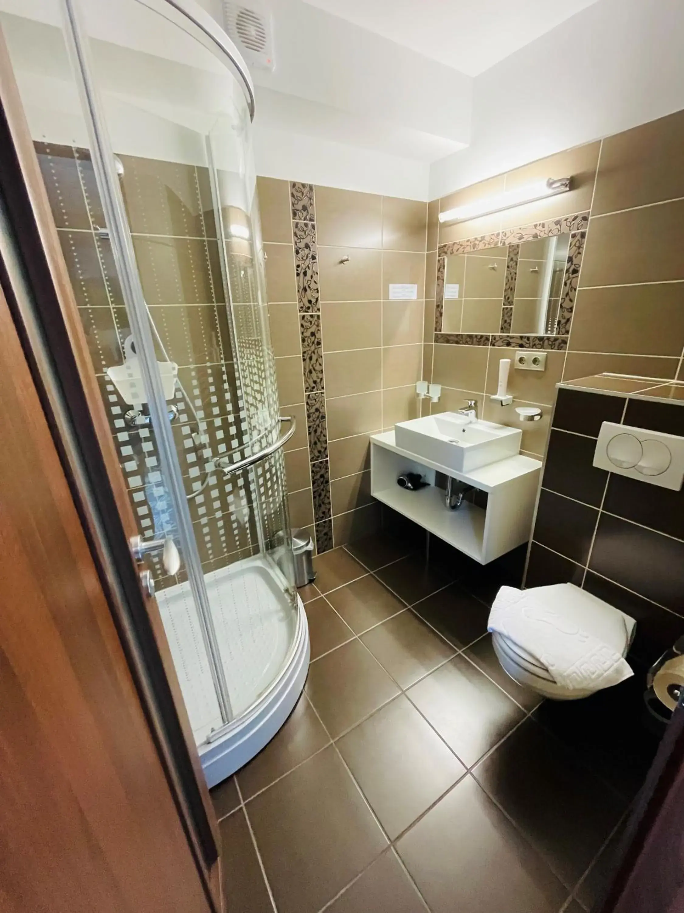 Quadruple Room with Terrace - single occupancy in Hotel Pruggererhof Quadruple Room with Terrace - single occupancy in Hotel Pruggererhof