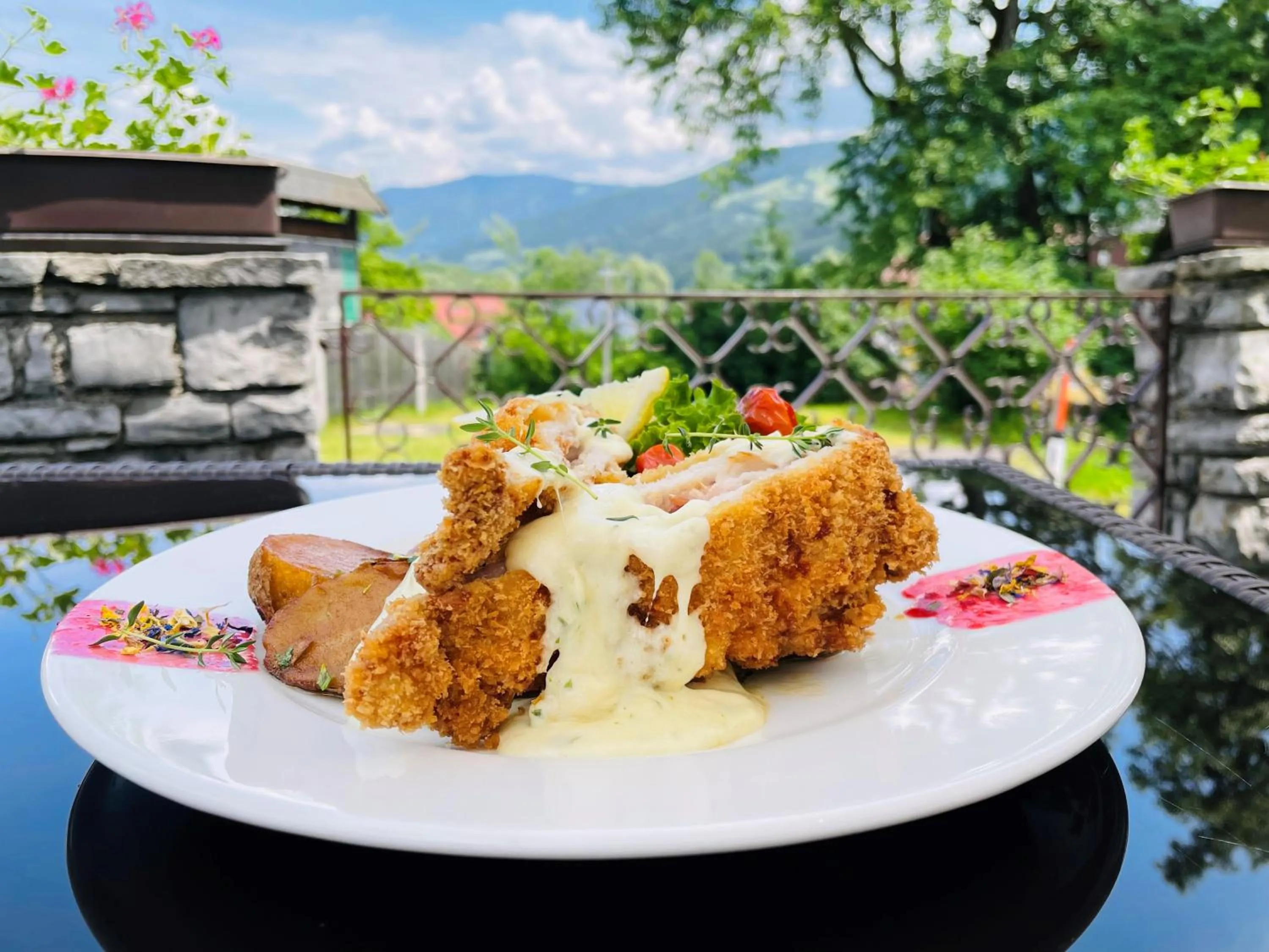 Restaurant/places to eat in Hotel Pruggererhof