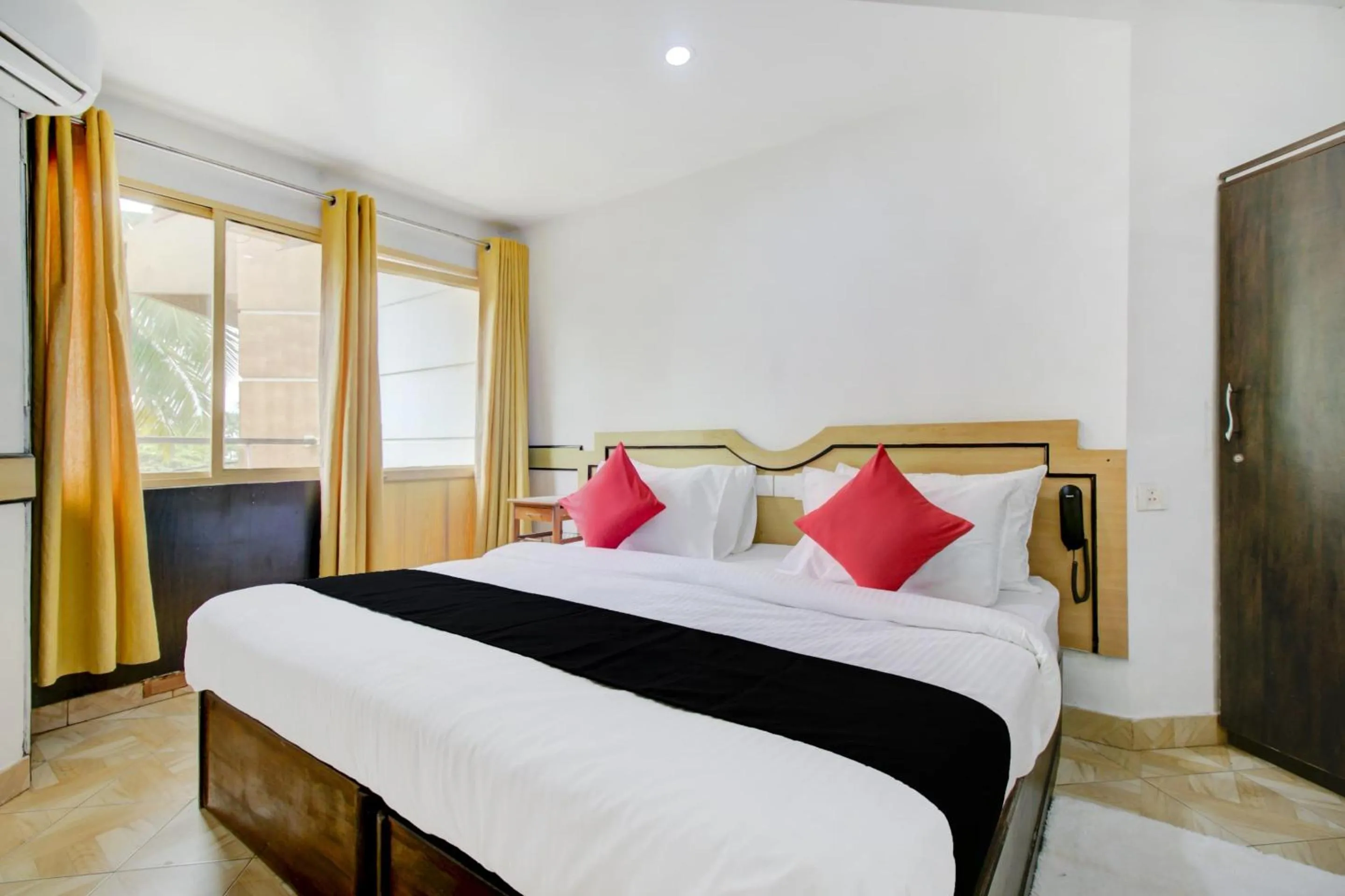 Bedroom in Hotel O Floatel International Beach Resort