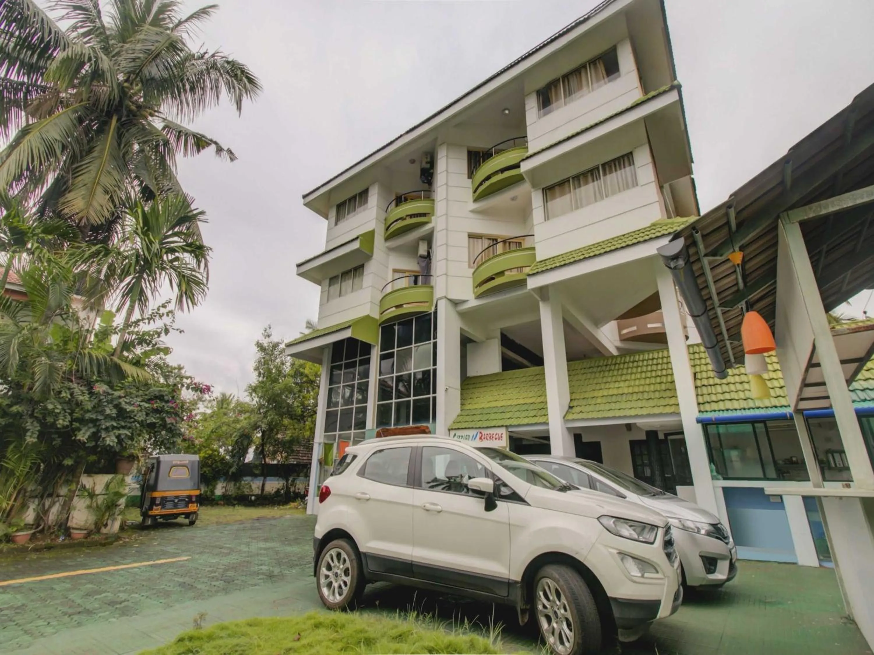 Facade/entrance in Hotel O Floatel International Beach Resort