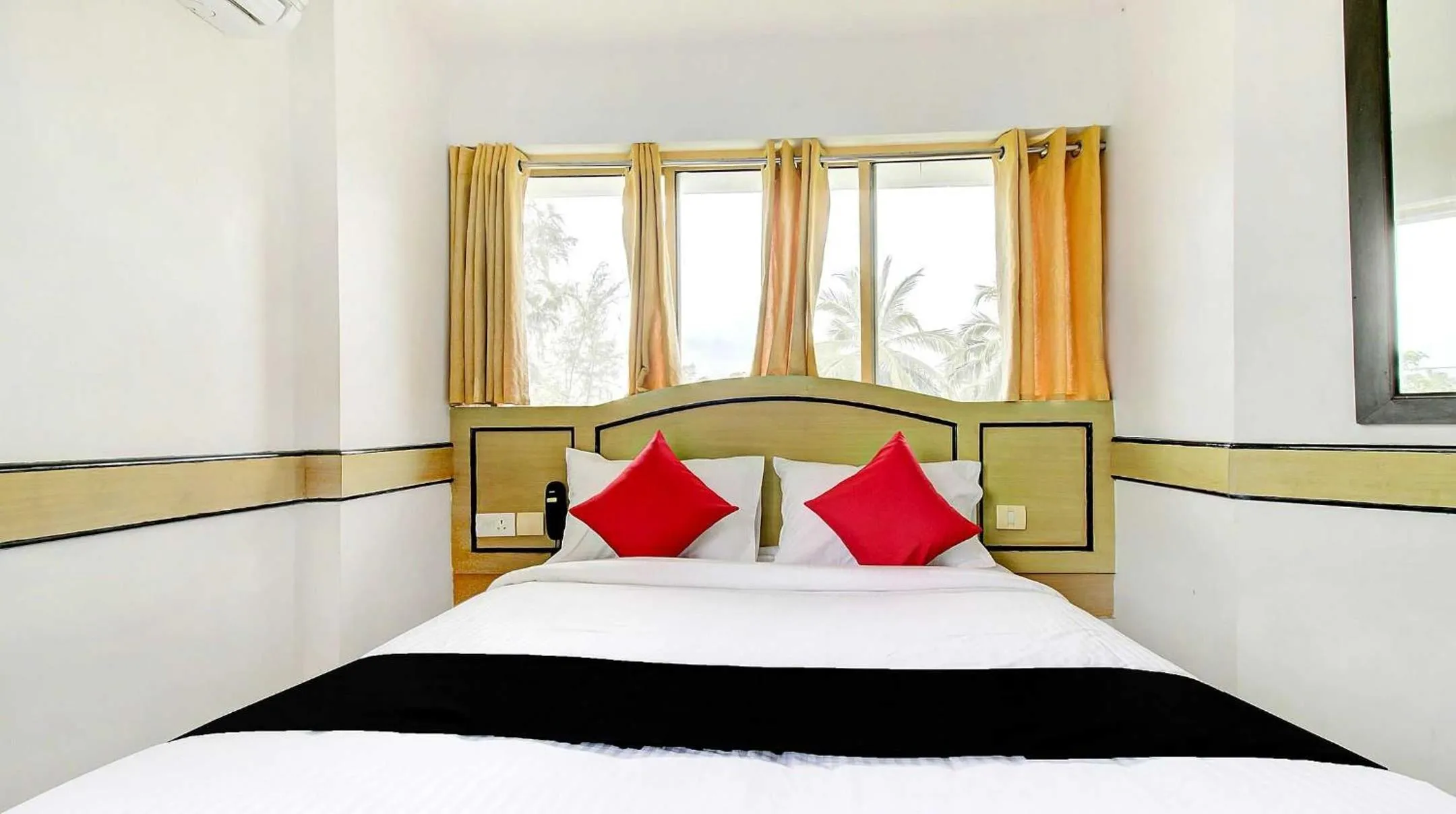 Bedroom in Hotel O Floatel International Beach Resort