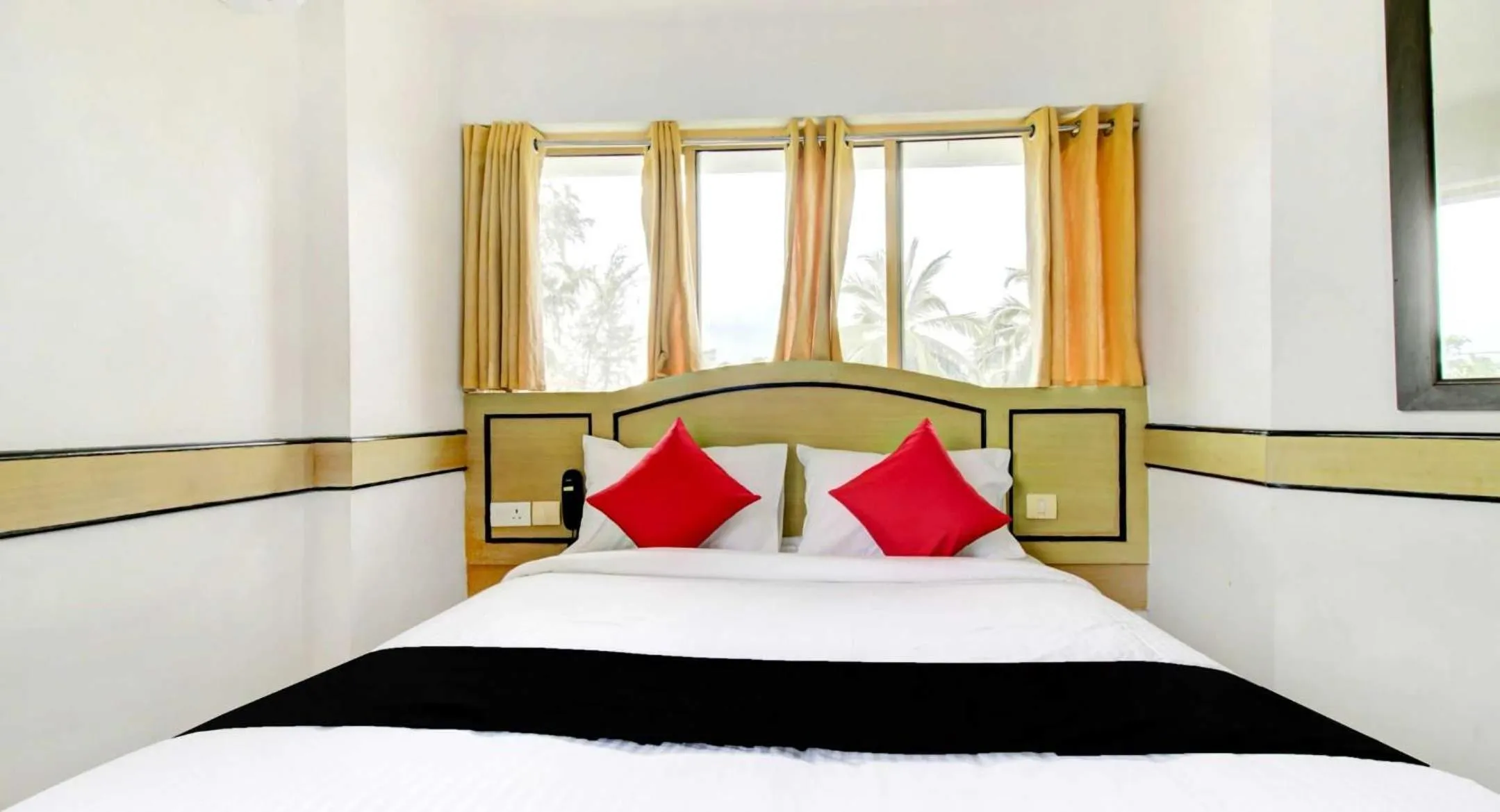 Bedroom in Hotel O Floatel International Beach Resort