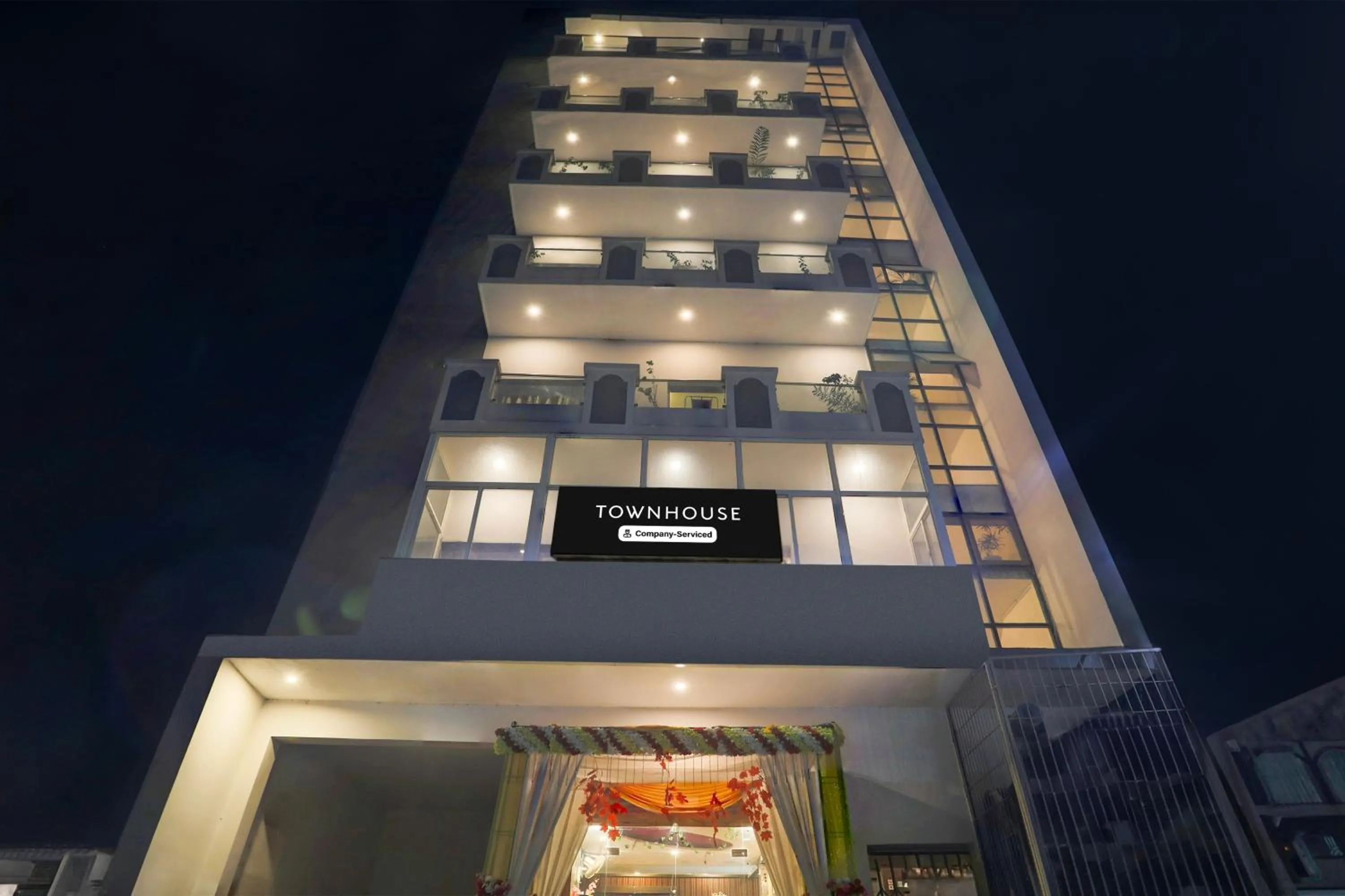 Facade/entrance in Super Townhouse Hyderabad Gate IIT BHU Formerly RK Heights