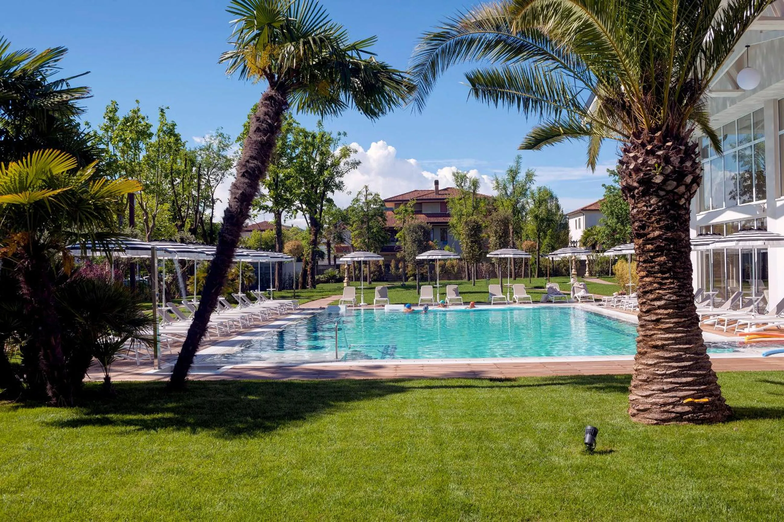 Swimming pool in Hotel Premiere Abano