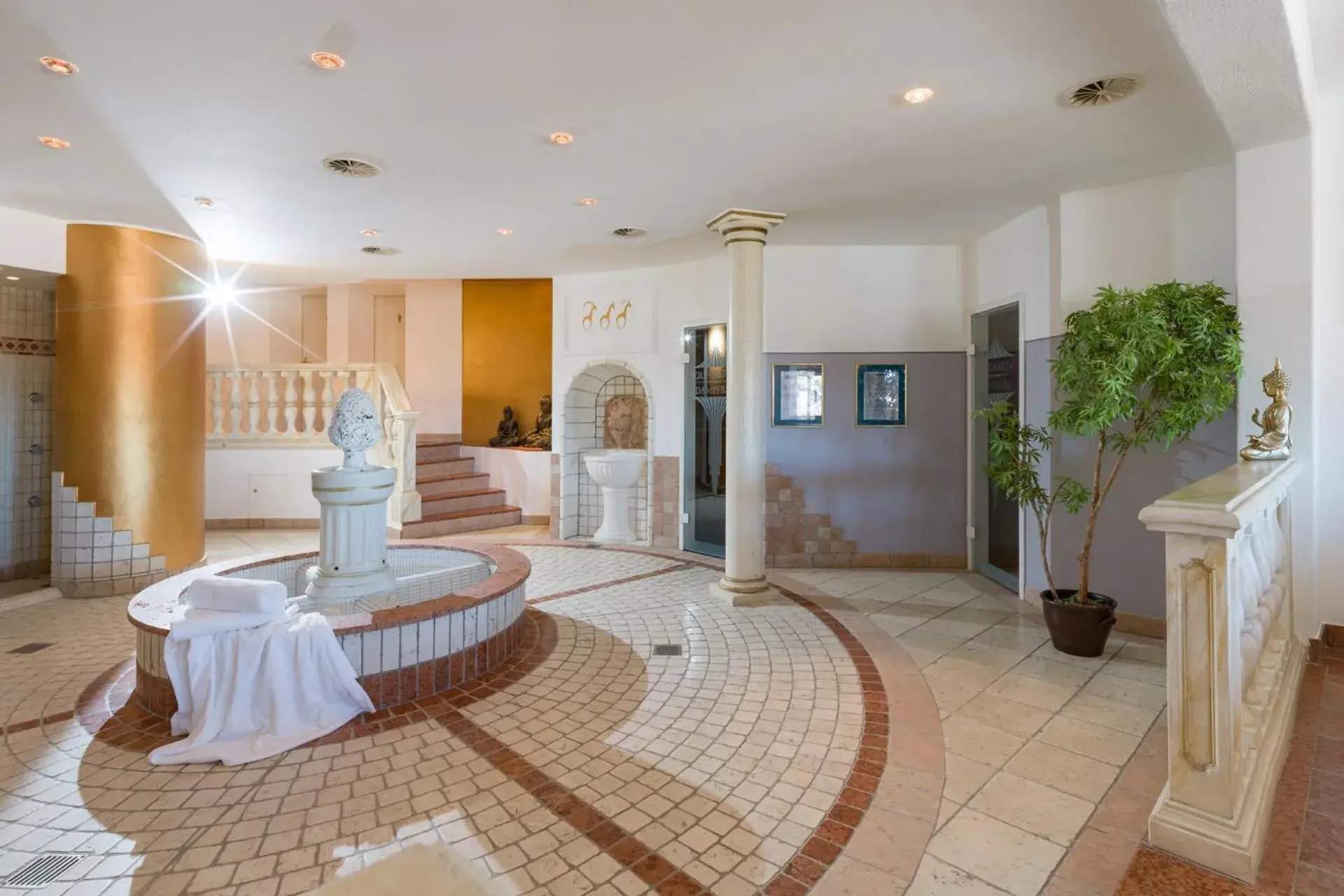 Spa and wellness centre/facilities, Bed in Das Johannesbad - DAS MEDICAL SPA & VITAL REFUGIUM Spa and wellness centre/facilities, Bed in Das Johannesbad - DAS MEDICAL SPA & VITAL REFUGIUM