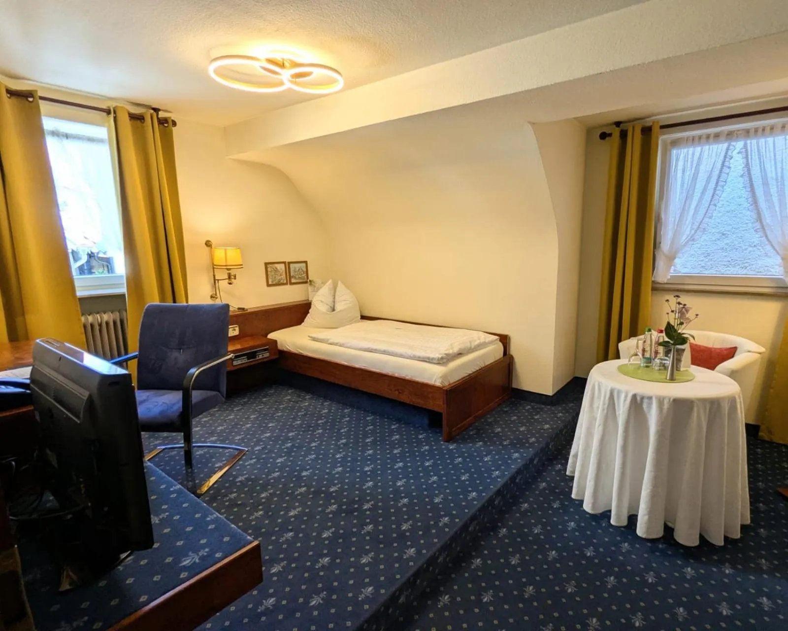 Bed in Hotel - Restaurant Traube