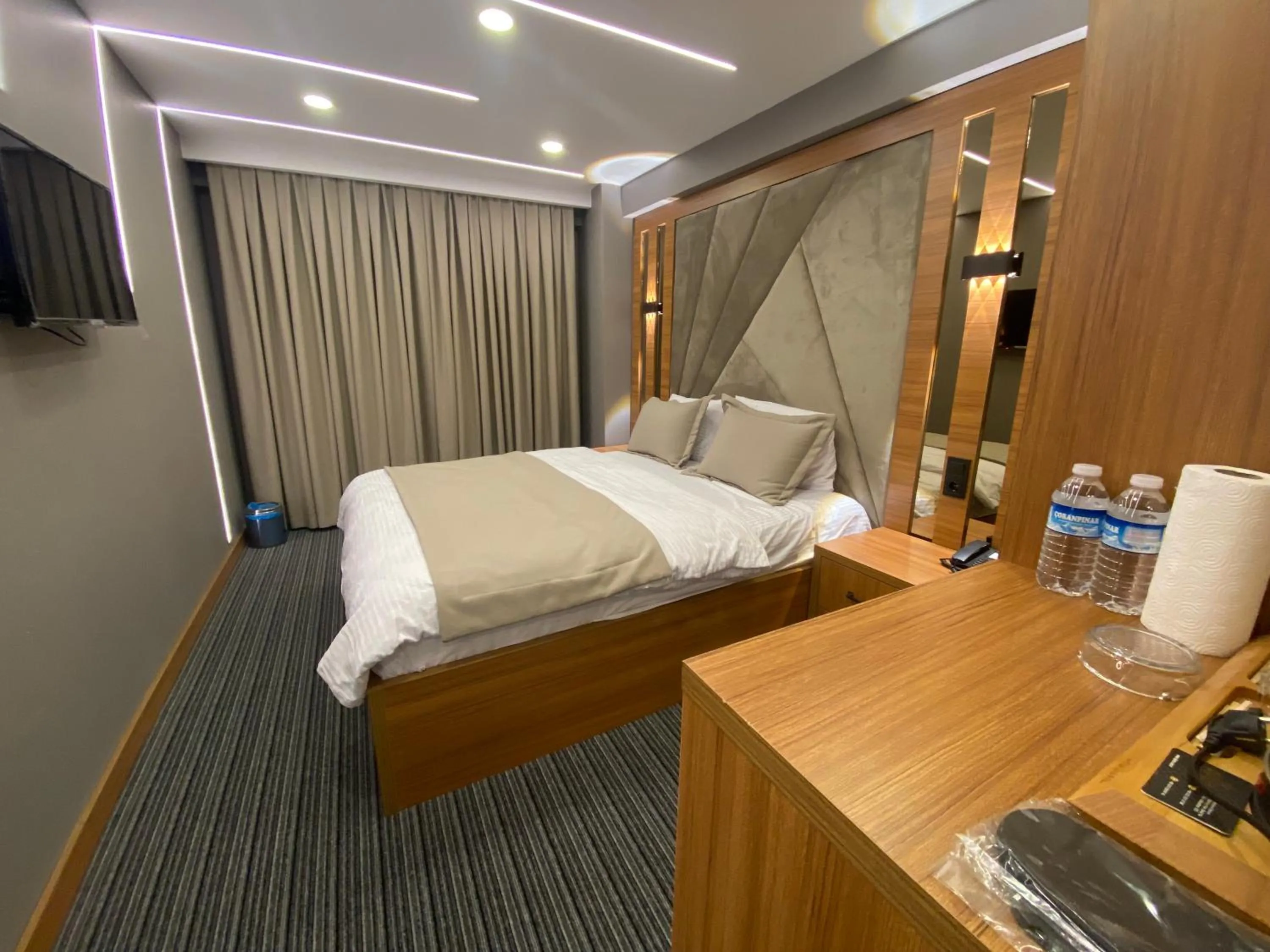 TV and multimedia, Bed in Beşiktaş Vip inn Hotel & suites