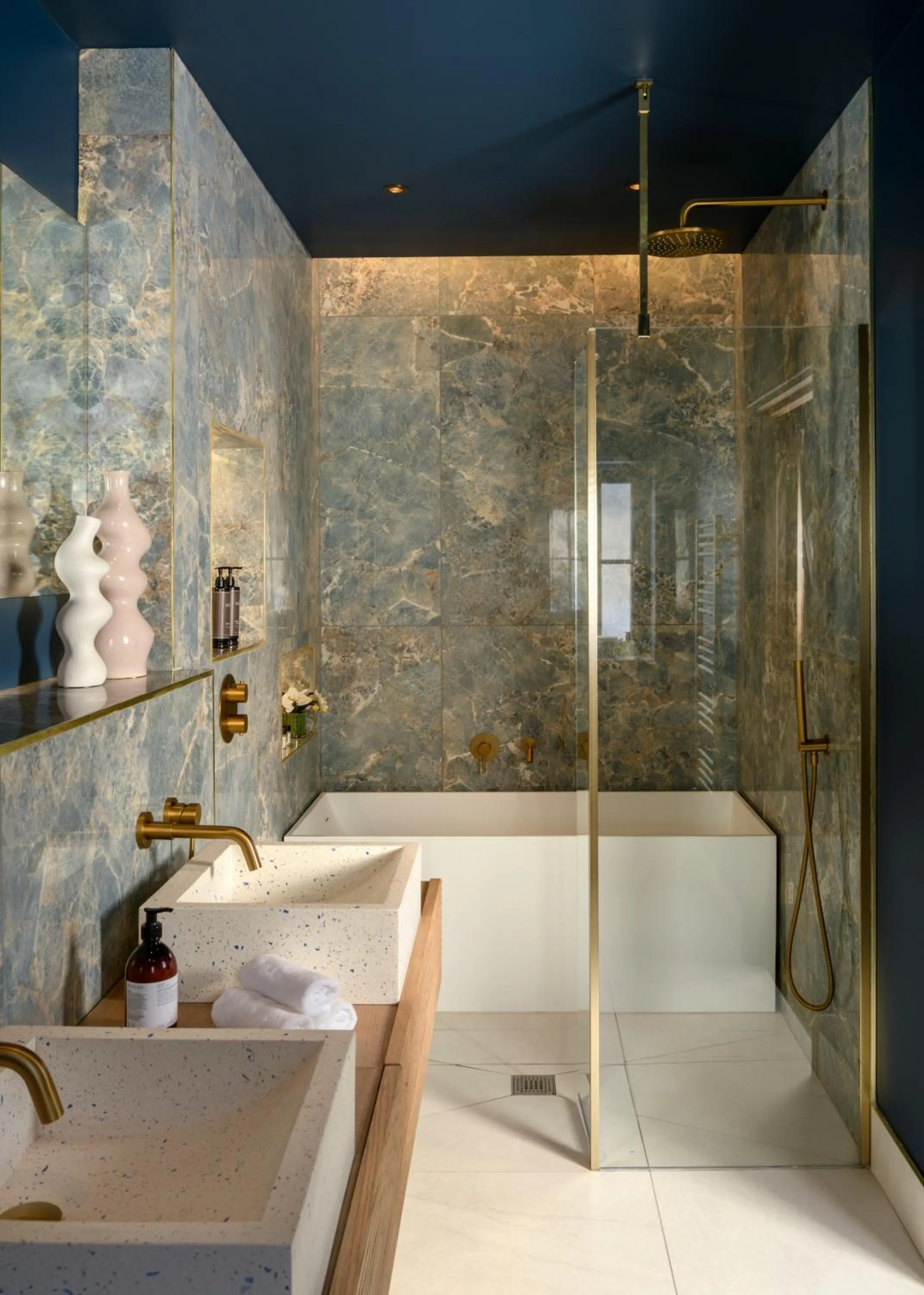 Bathroom in The Tempus at Charlton Hall Estate