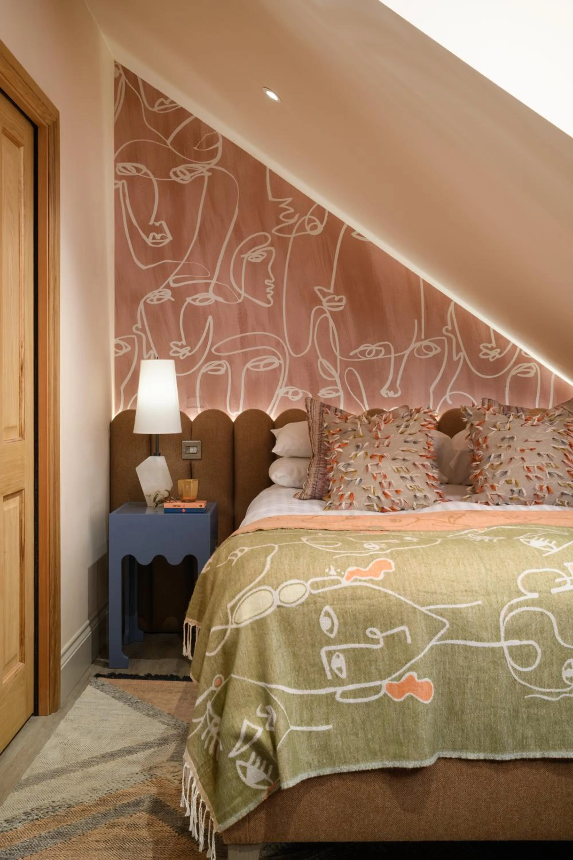 Bedroom, Bed in The Tempus at Charlton Hall Estate