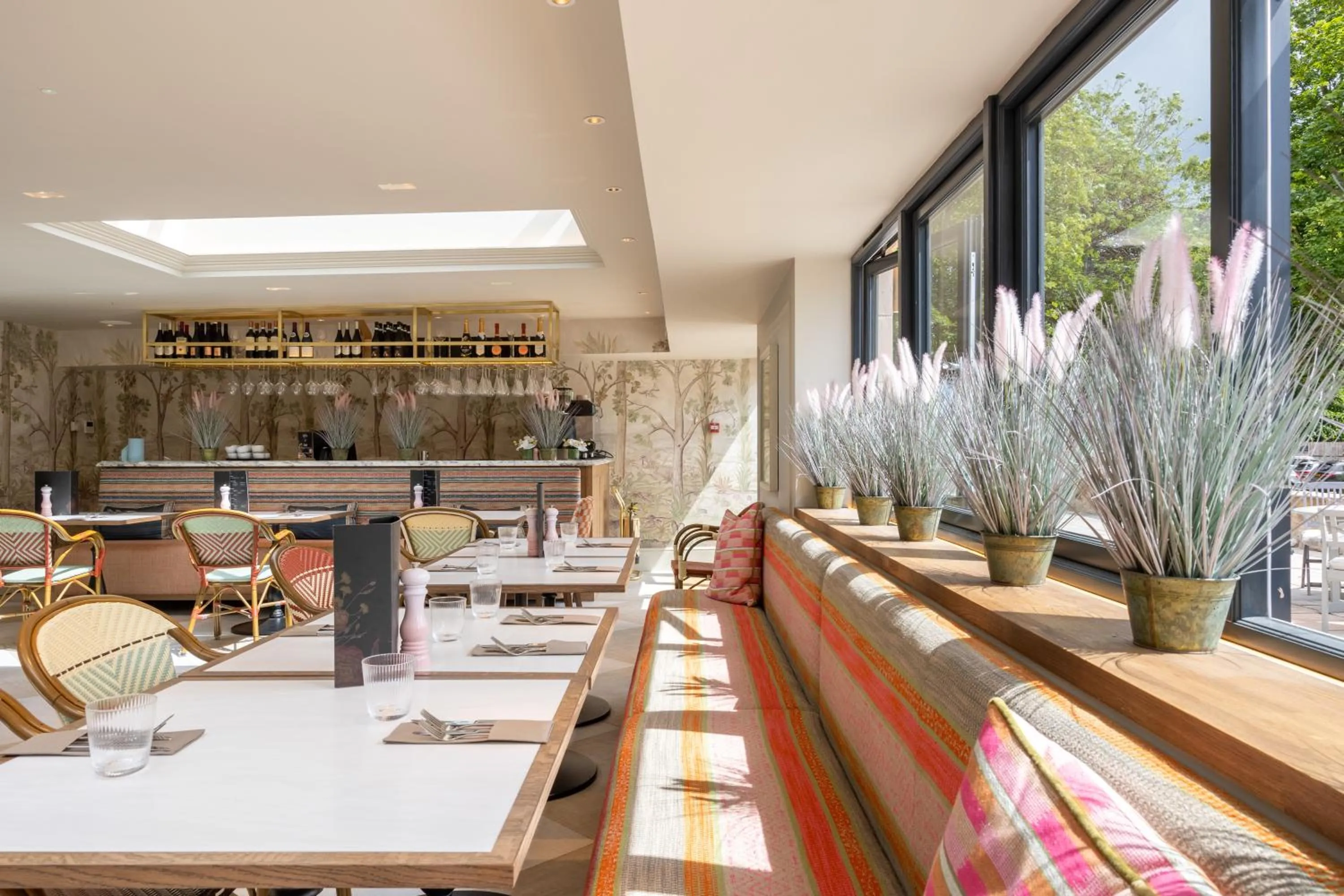 Restaurant/places to eat in The Tempus at Charlton Hall Estate