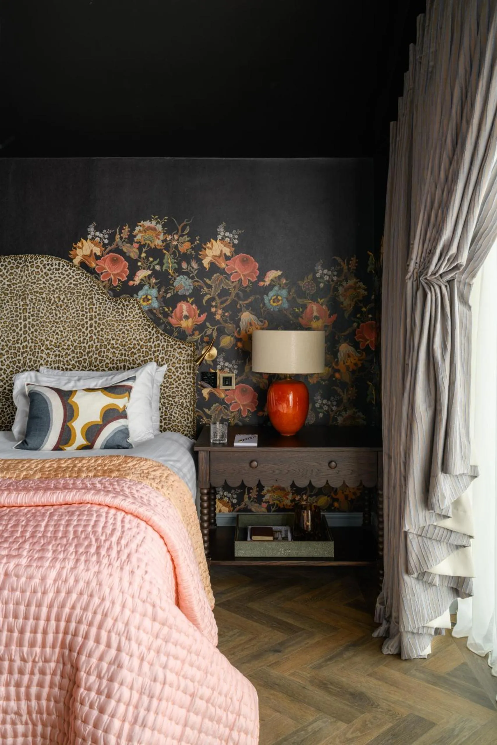 Bedroom, Bed in The Tempus at Charlton Hall Estate