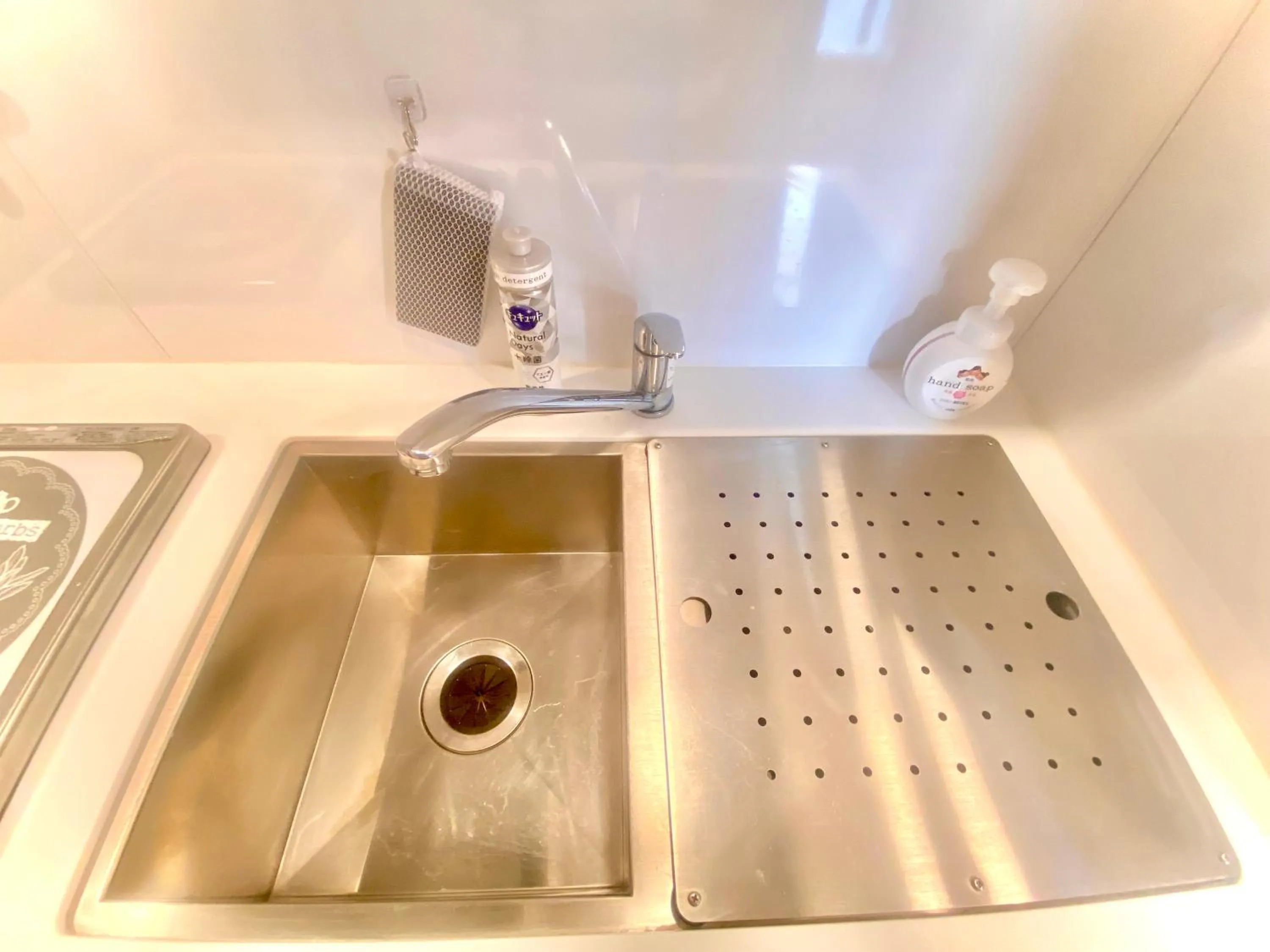 Kitchen or kitchenette in Eternity APARTMENT HOTEL SHINAGAWA