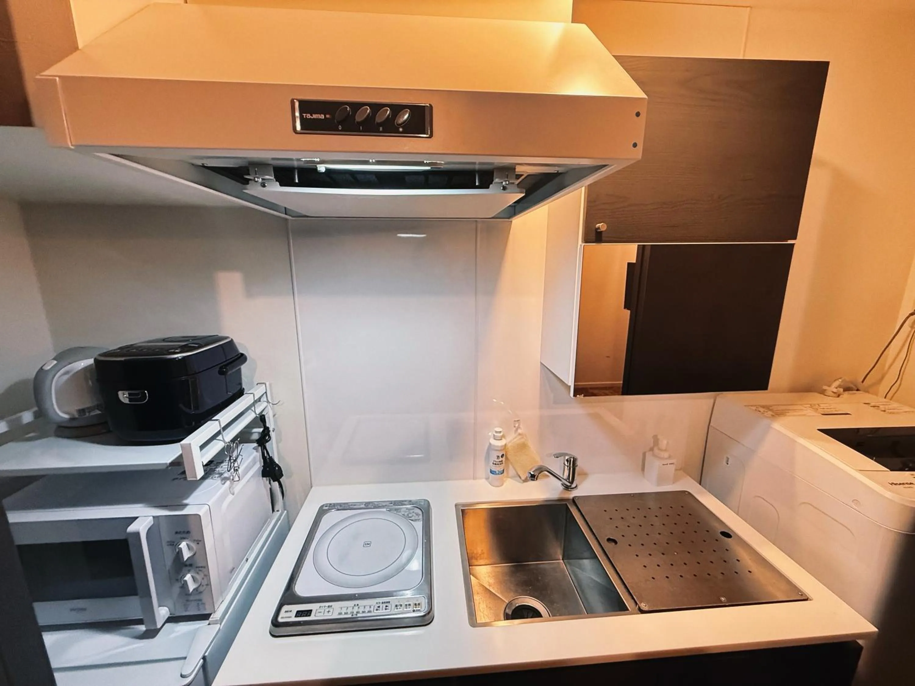 Kitchen or kitchenette in Eternity APARTMENT HOTEL SHINAGAWA