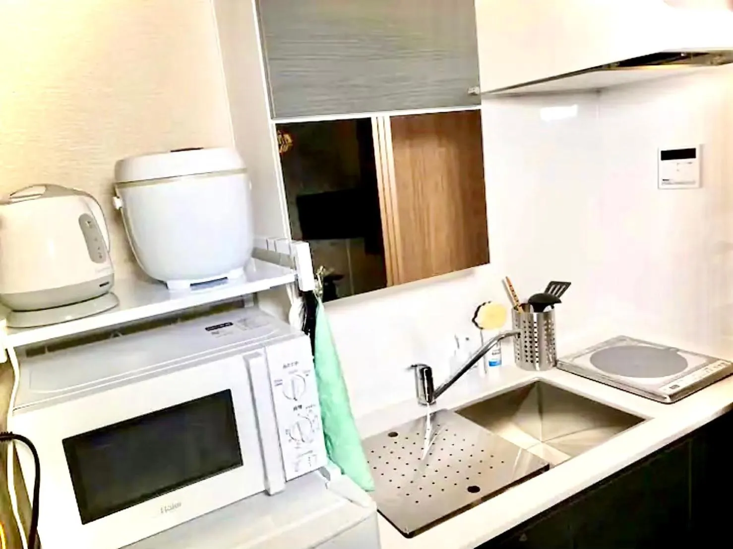 Kitchen or kitchenette in Eternity APARTMENT HOTEL SHINAGAWA