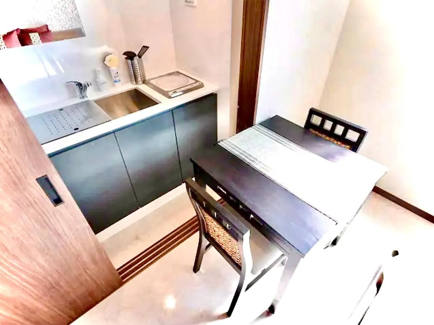 Kitchen or kitchenette in Eternity APARTMENT HOTEL SHINAGAWA