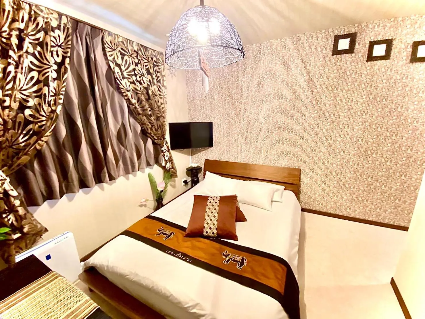 TV and multimedia, Bed in Eternity APARTMENT HOTEL SHINAGAWA