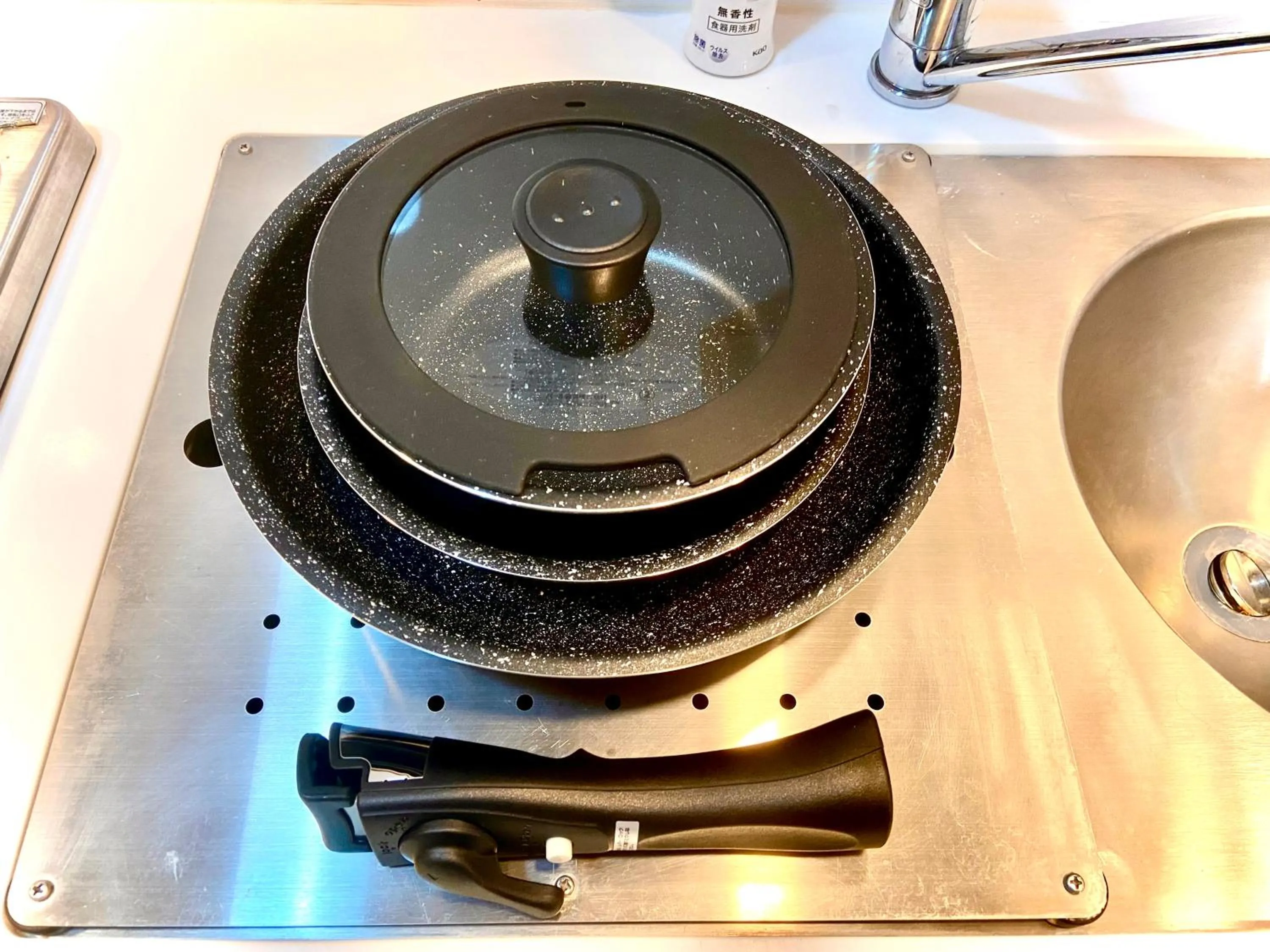 Kitchen or kitchenette in Eternity APARTMENT HOTEL SHINAGAWA