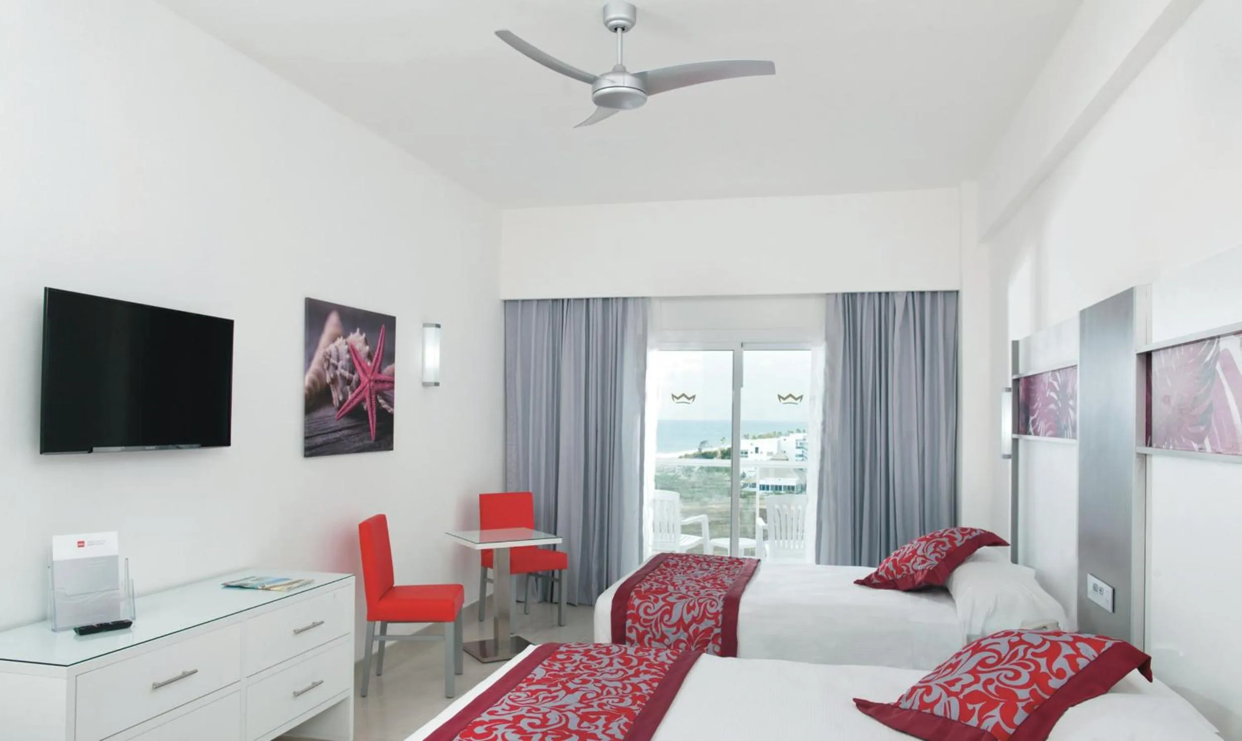 Photo of the whole room, Bed in Riu Playa Blanca - All Inclusive