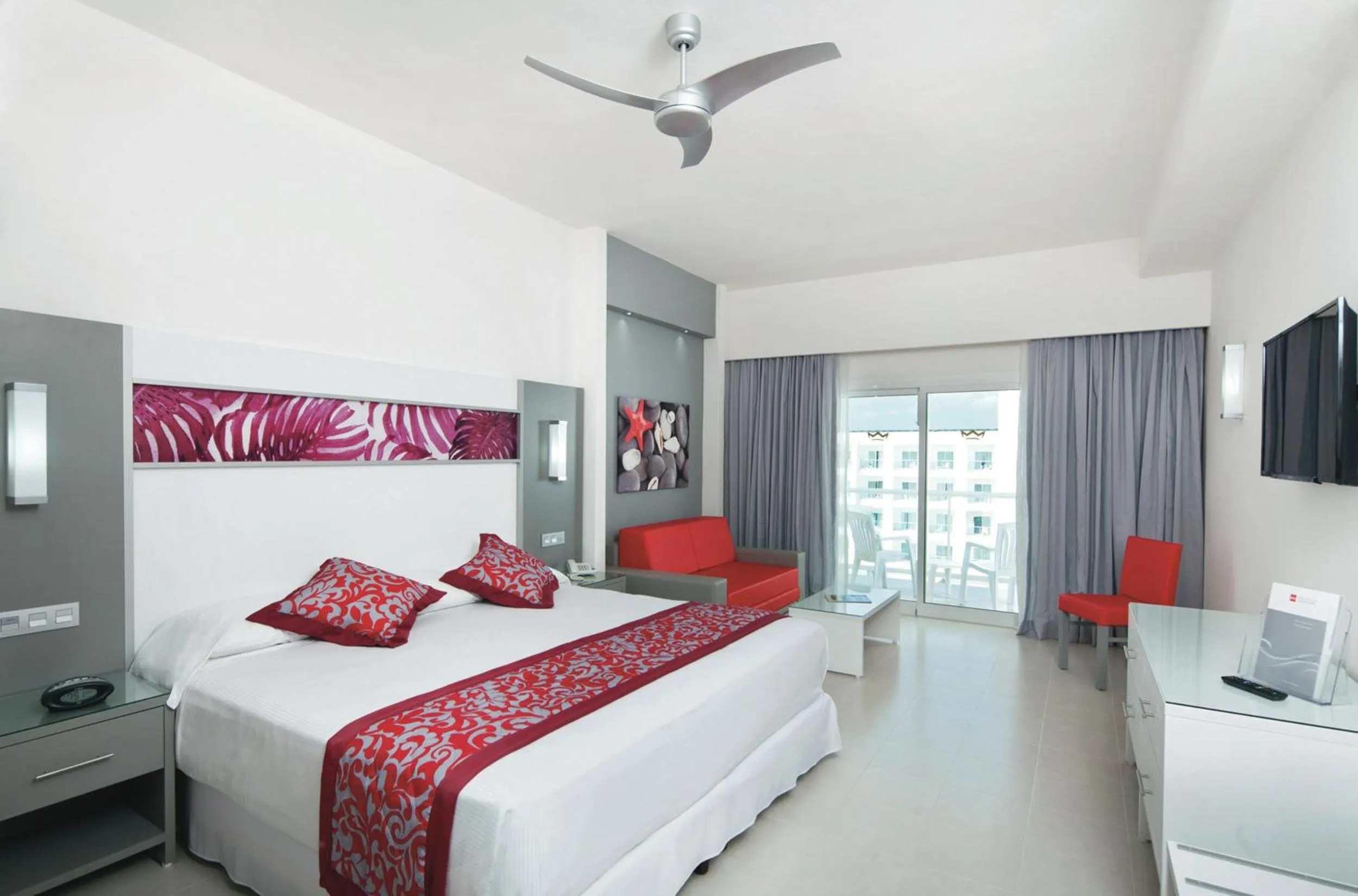 Photo of the whole room, Bed in Riu Playa Blanca - All Inclusive