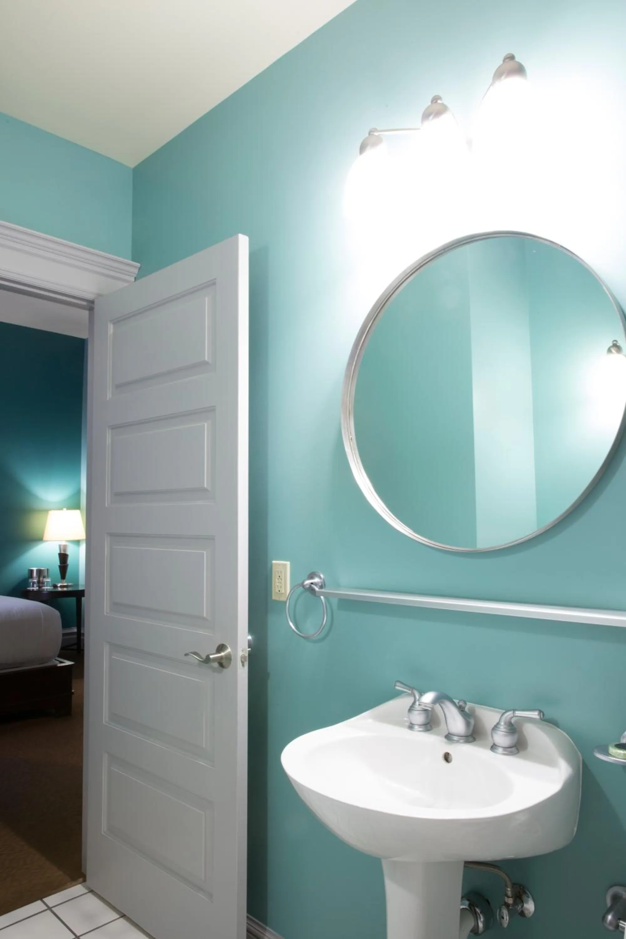 Decorative detail in Montvale Hotel