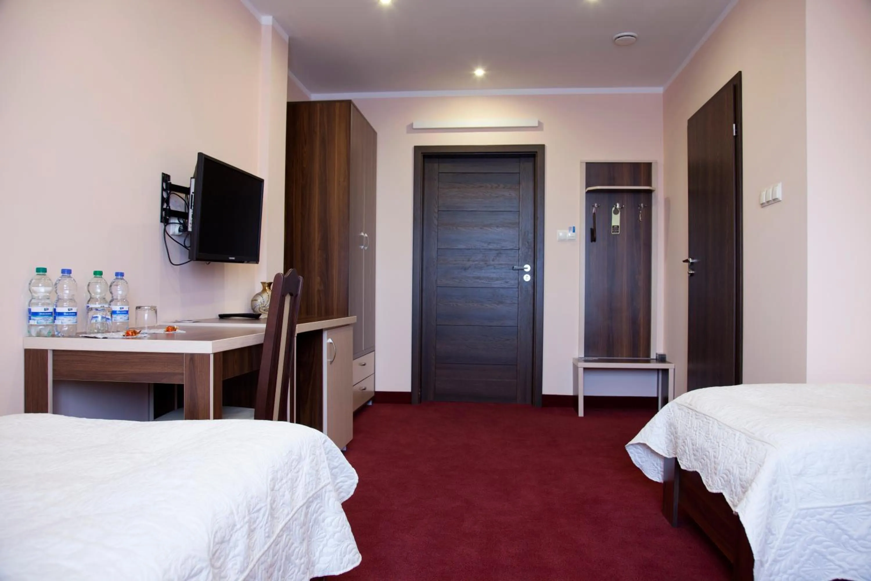 Photo of the whole room, Bed in Hotel Prymus