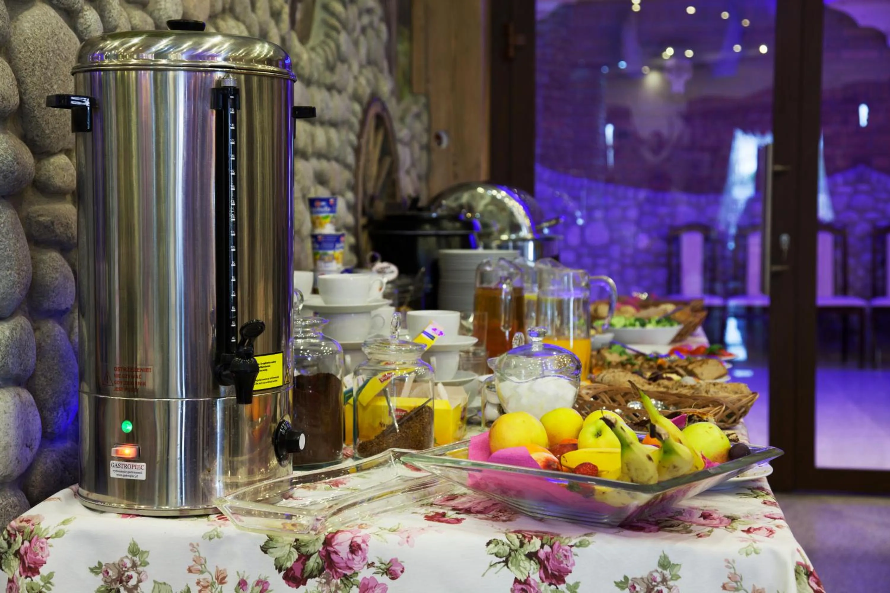 Restaurant/places to eat in Hotel Prymus