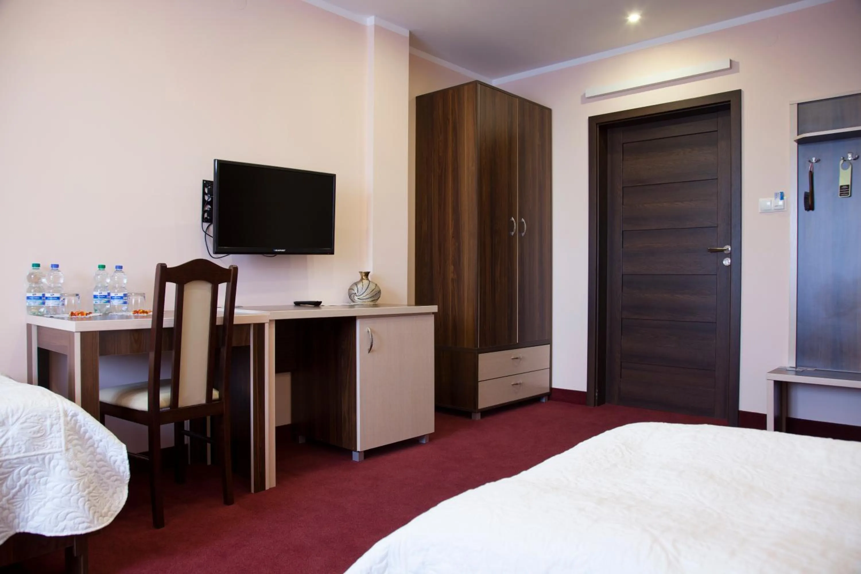 Photo of the whole room, Bed in Hotel Prymus