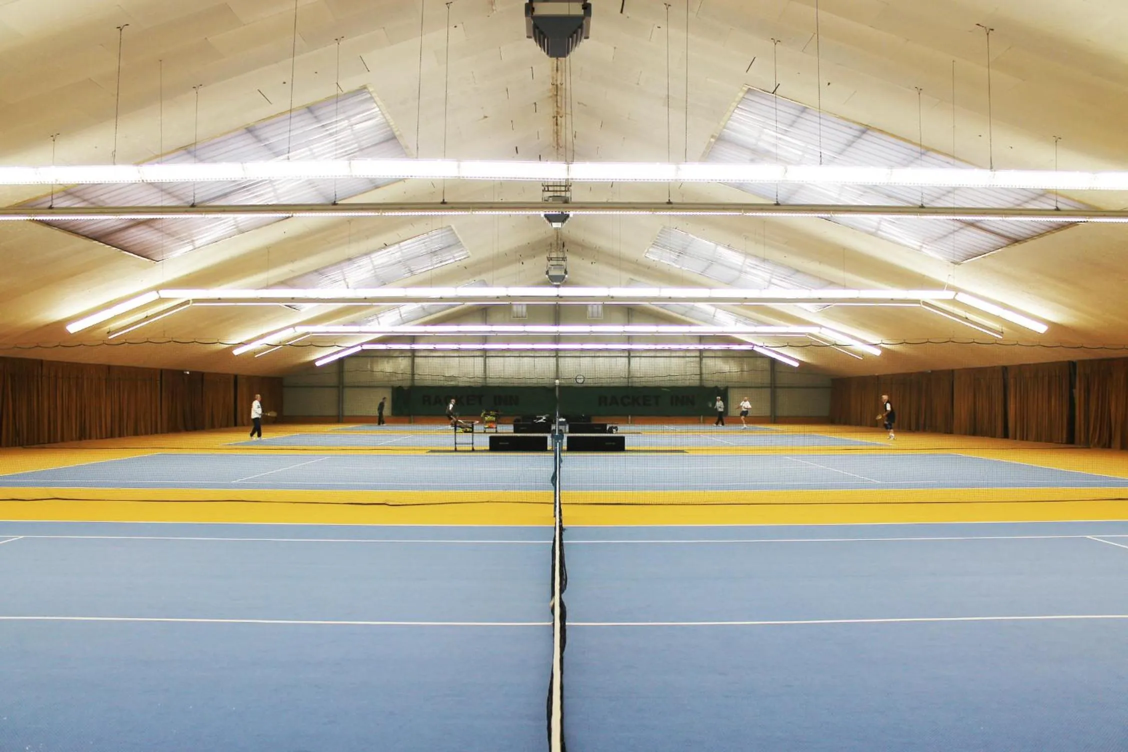 Tennis court in Sporthotel Racket Inn