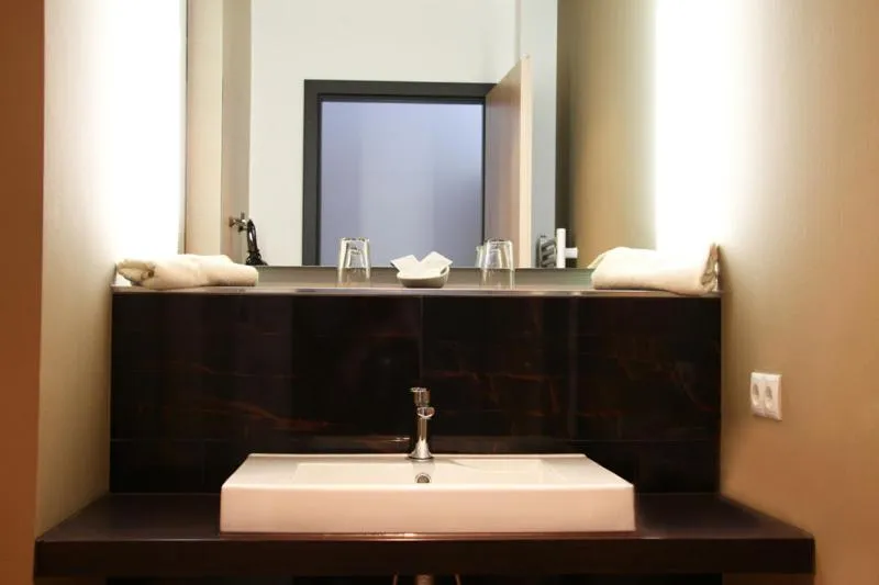 Bathroom in Sporthotel Racket Inn